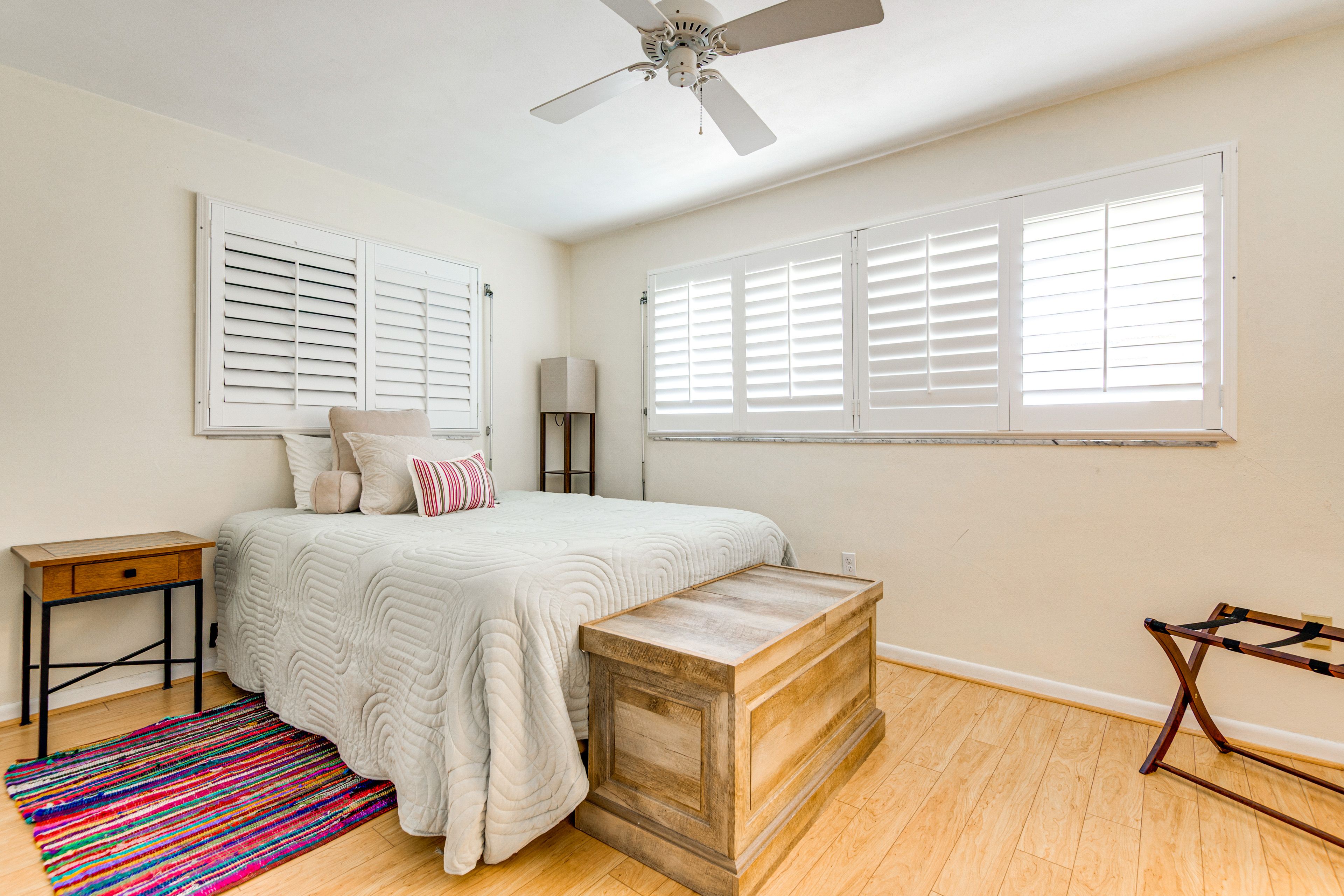 Bedroom 1 | Queen Bed