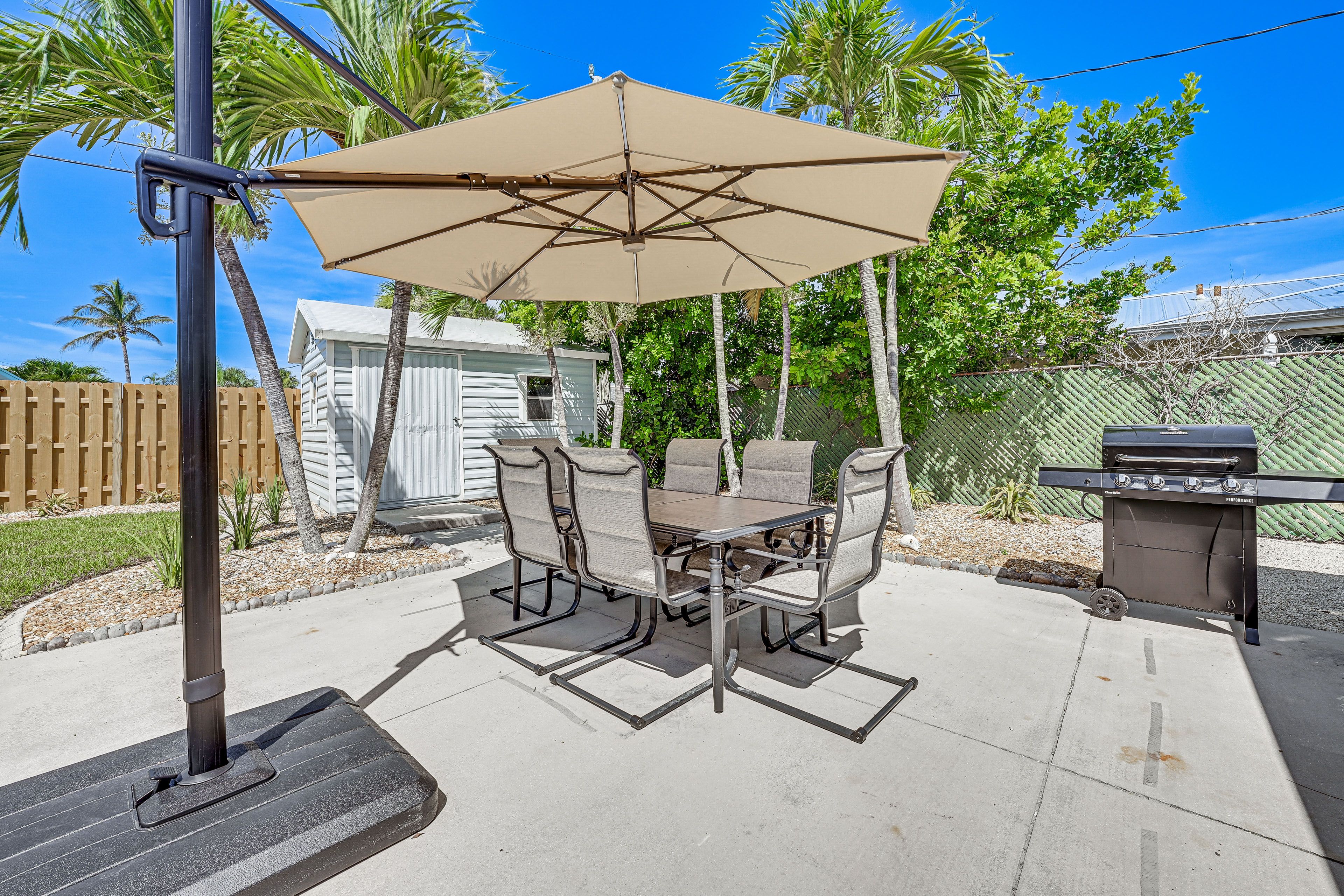 Englewood Vacation Rental | 3BR | 2BA | 1,314 Sq Ft | 1 Step to Enter