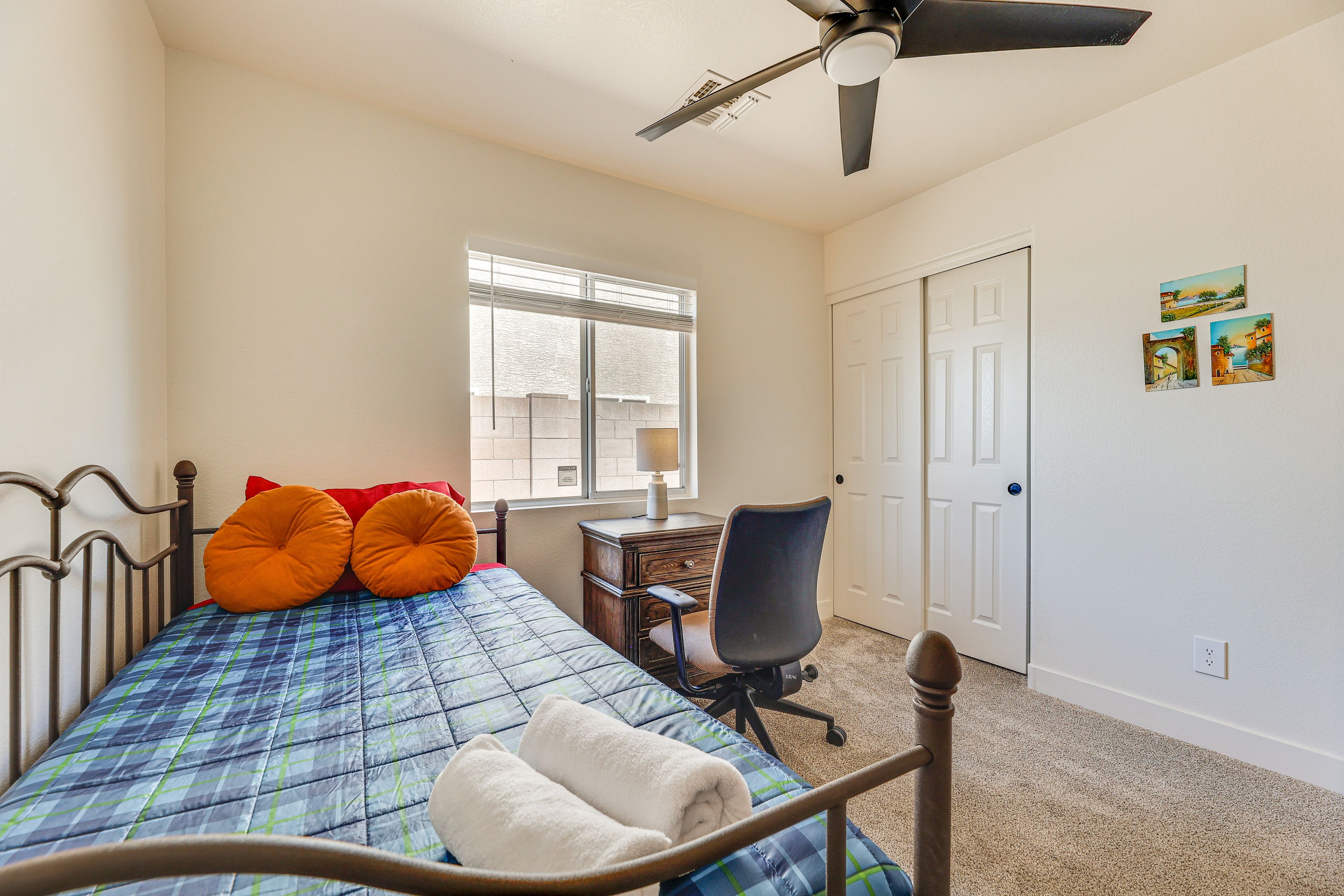 Bedroom 3 | Twin Daybed w/ Twin Trundle | Smart TV