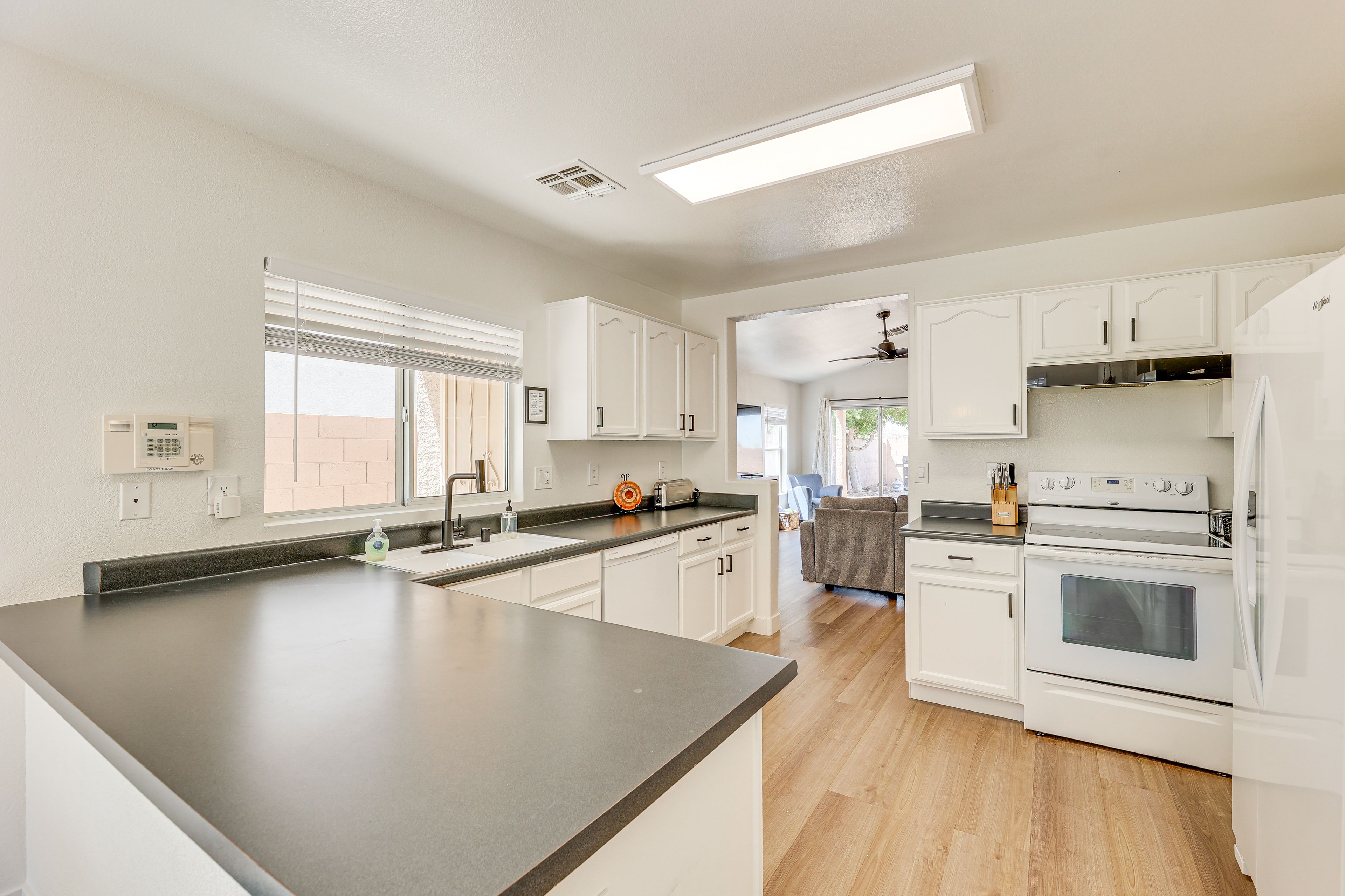 Kitchen | Dishwasher | Microwave | Keurig Coffee Maker