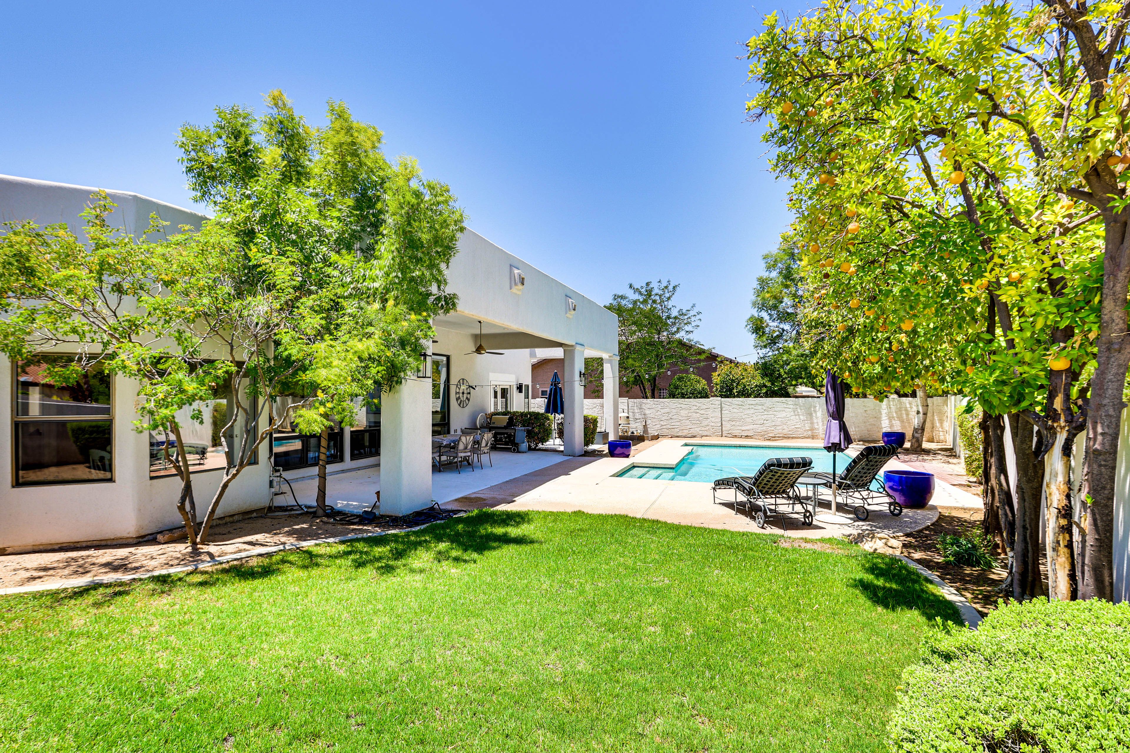 Private Backyard (Fully Fenced)