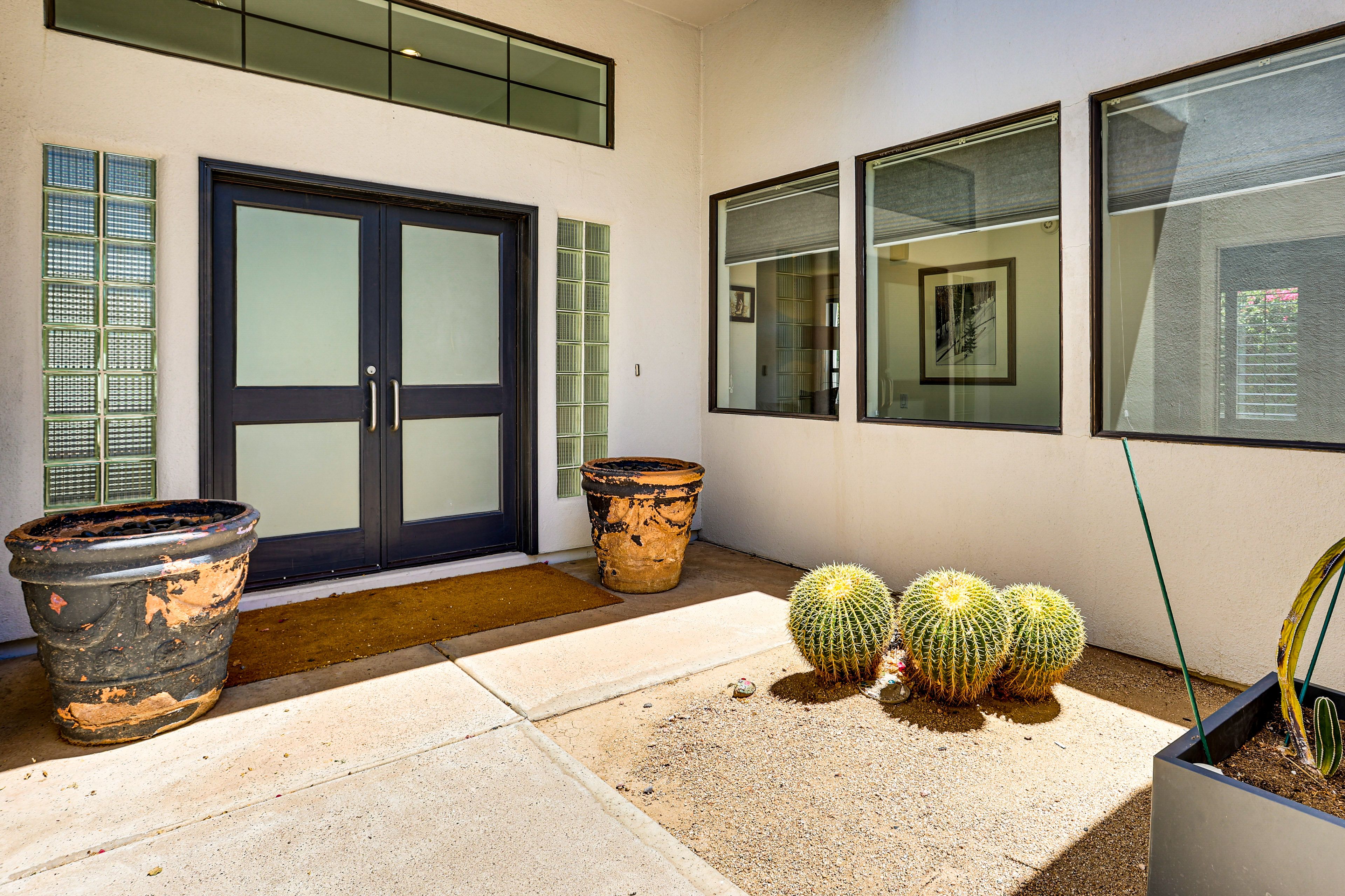 Front Porch | Home Exterior