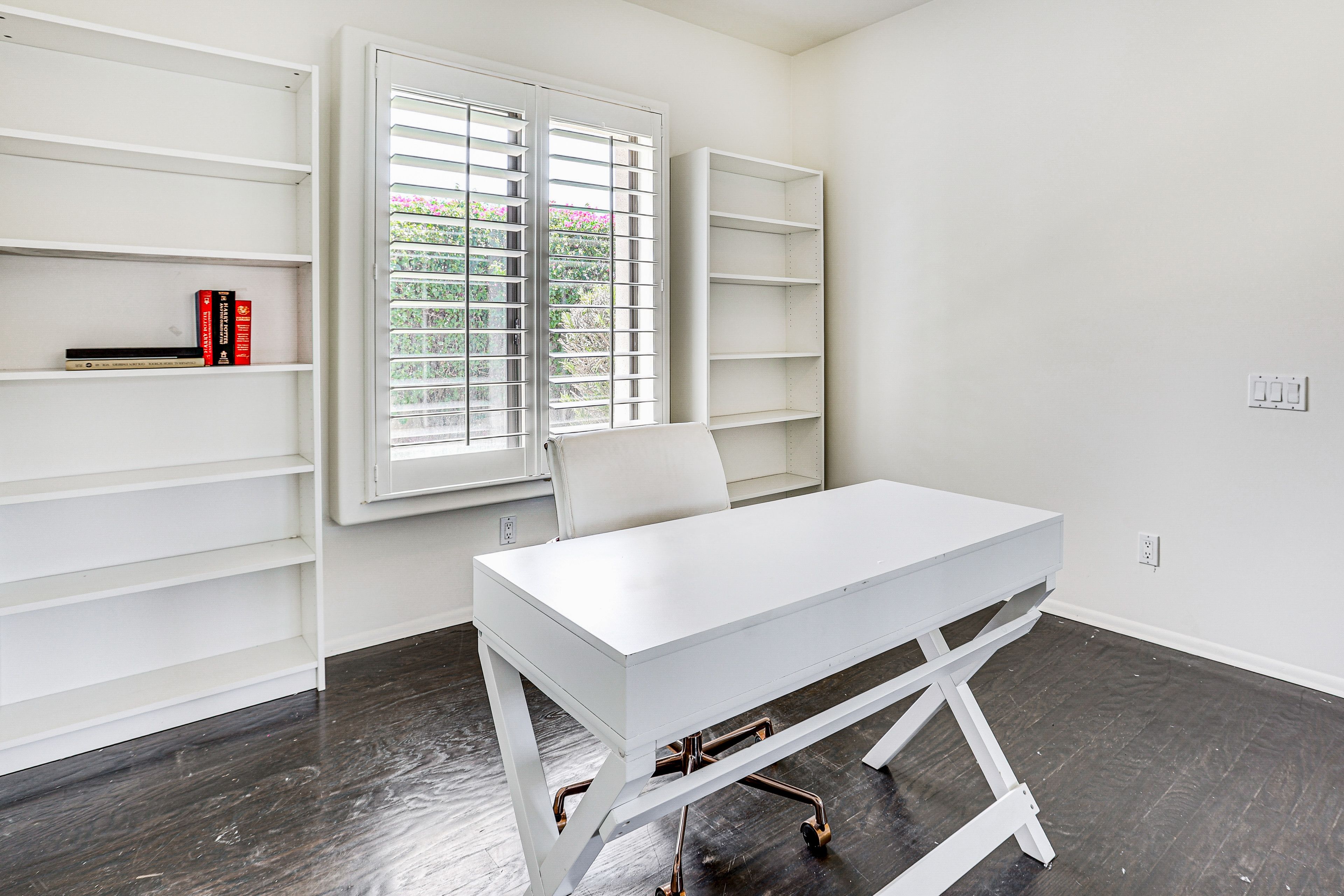 Dedicated Office | Free WiFi