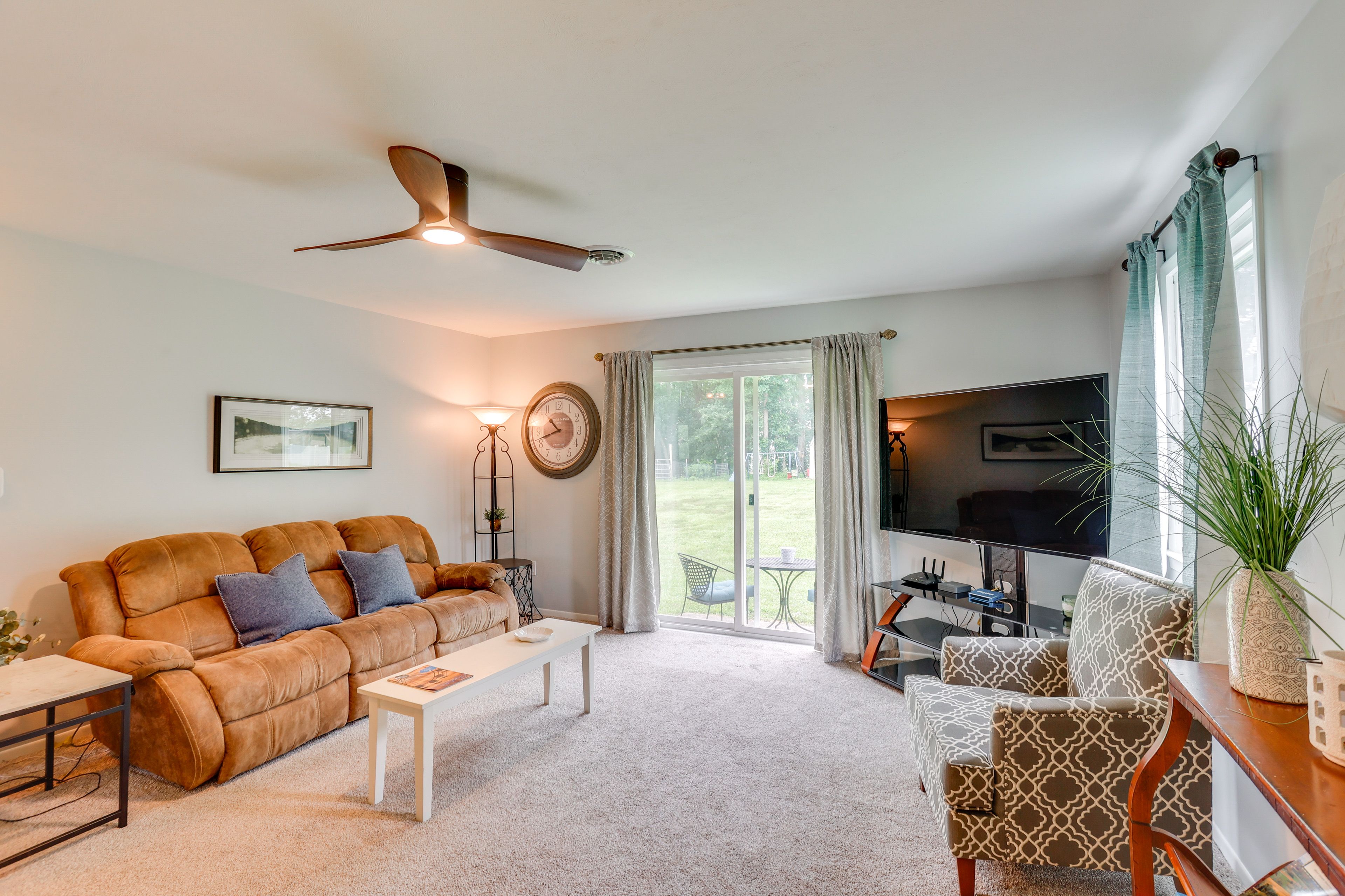 Elizabethtown Vacation Rental | 3BR | 1.5BA | Stairs Required | 1,350 Sq Ft