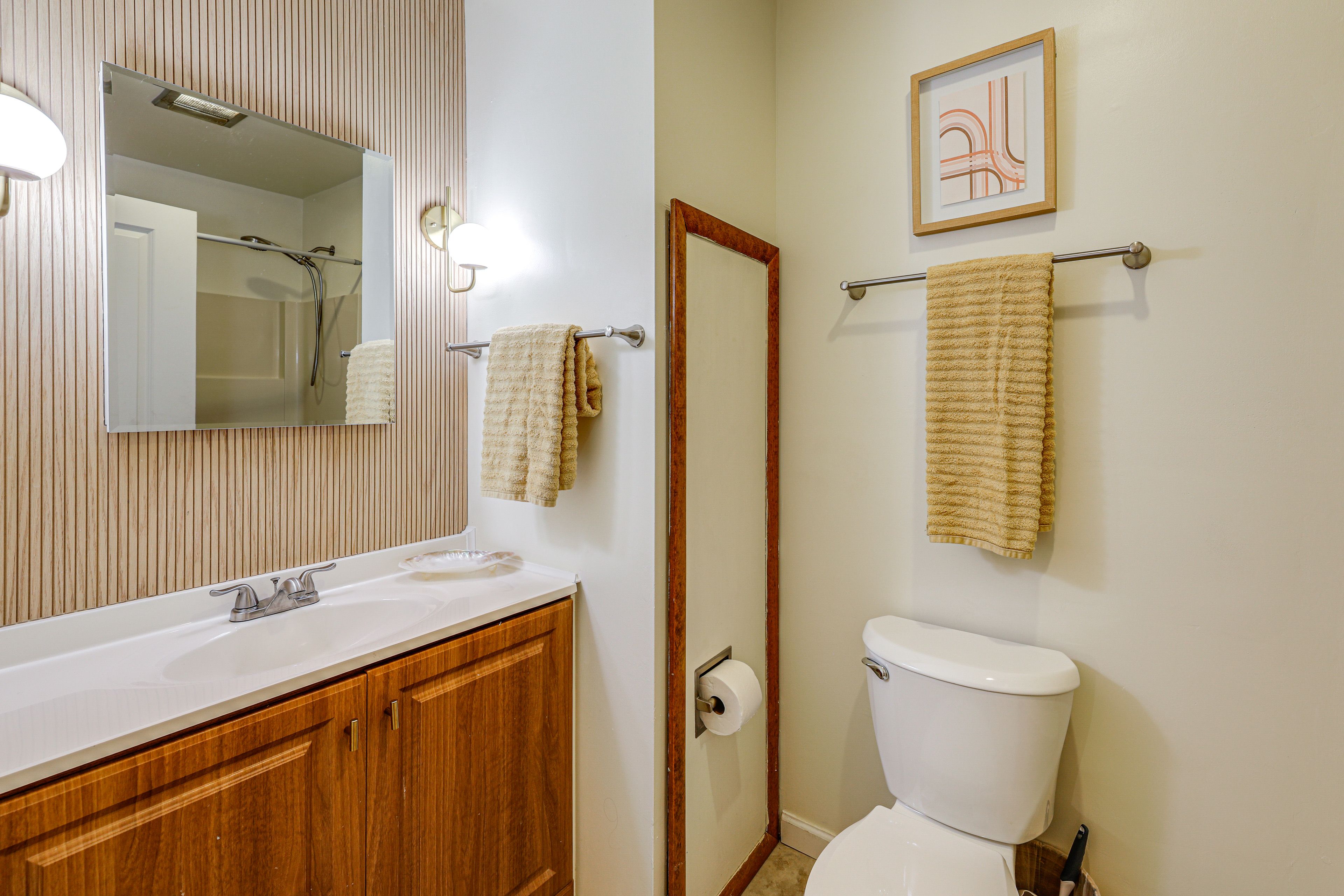 Full Bathroom