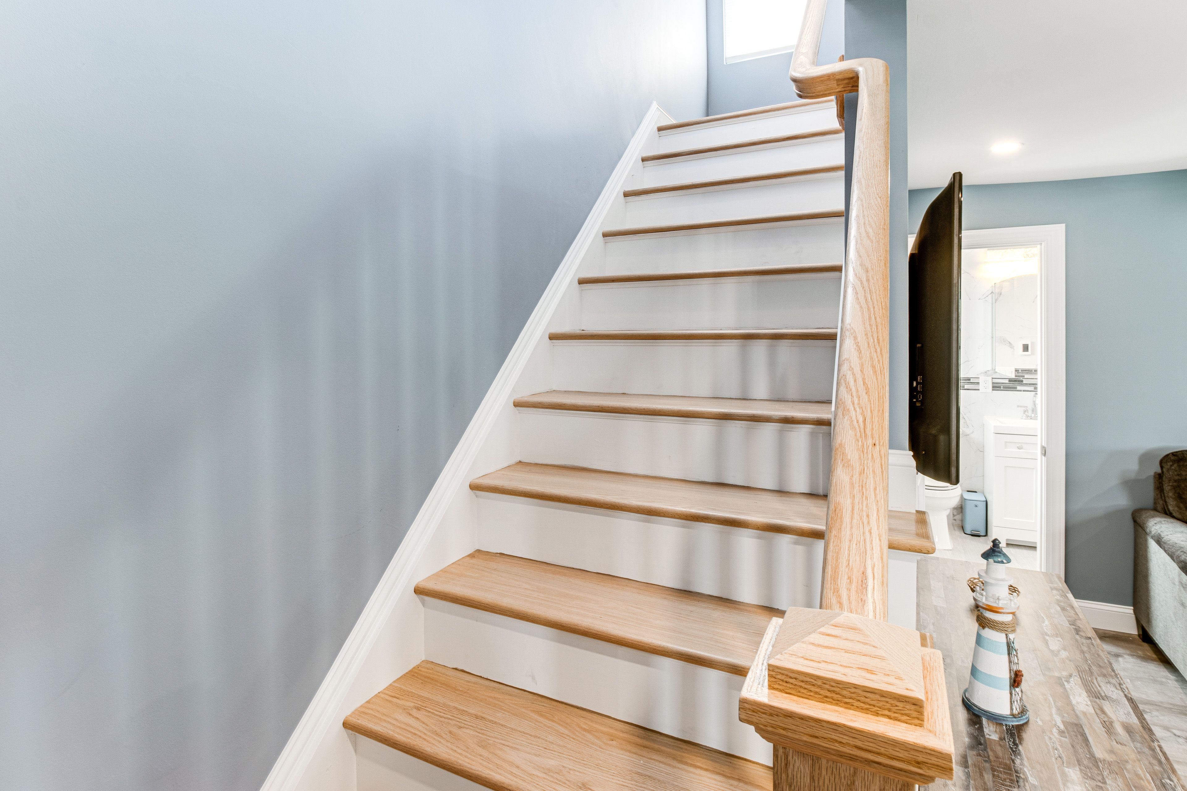 Stairs to 2nd Floor
