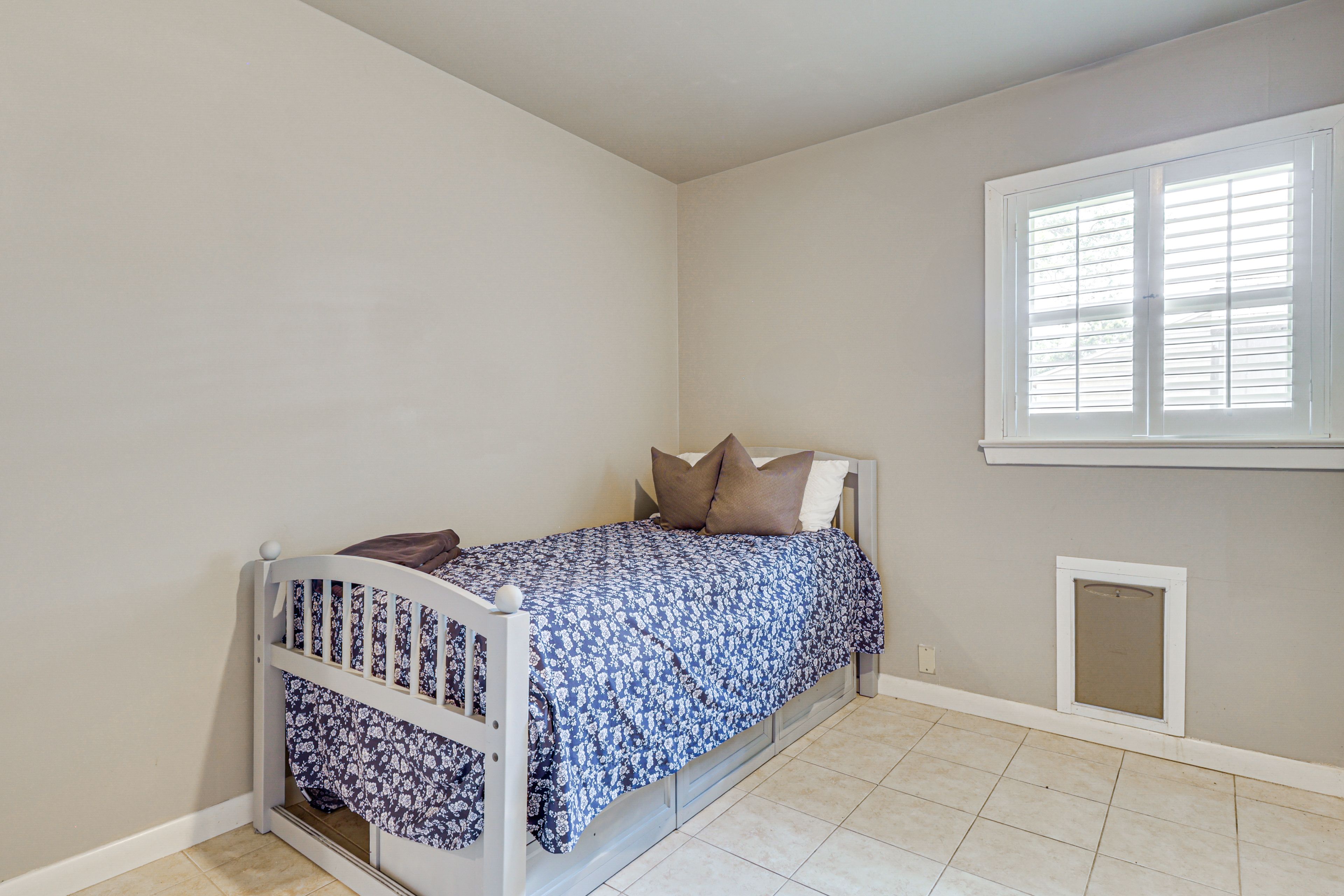 Bedroom 3 | Twin Bed