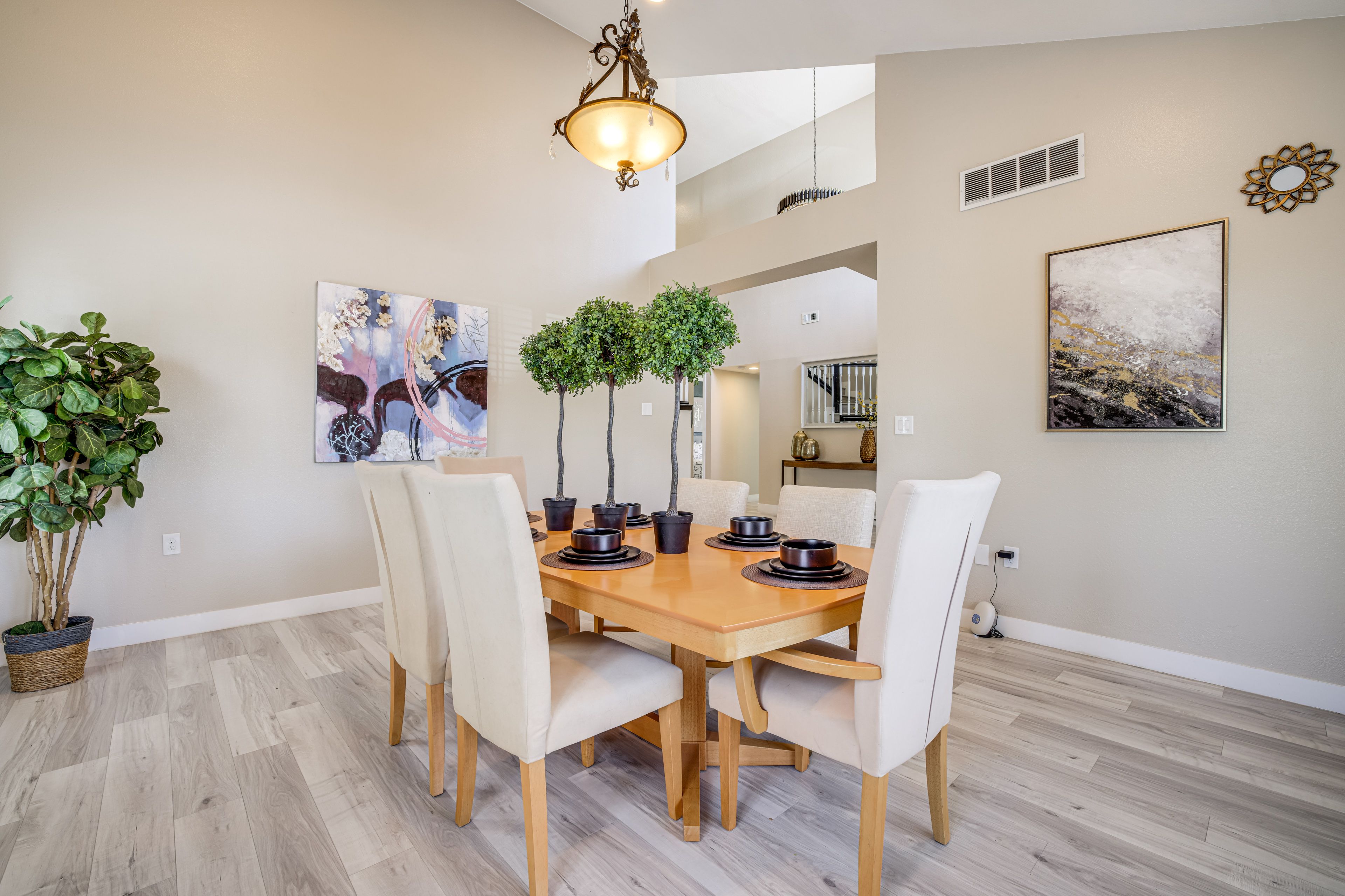 Dining Area | 1st Floor