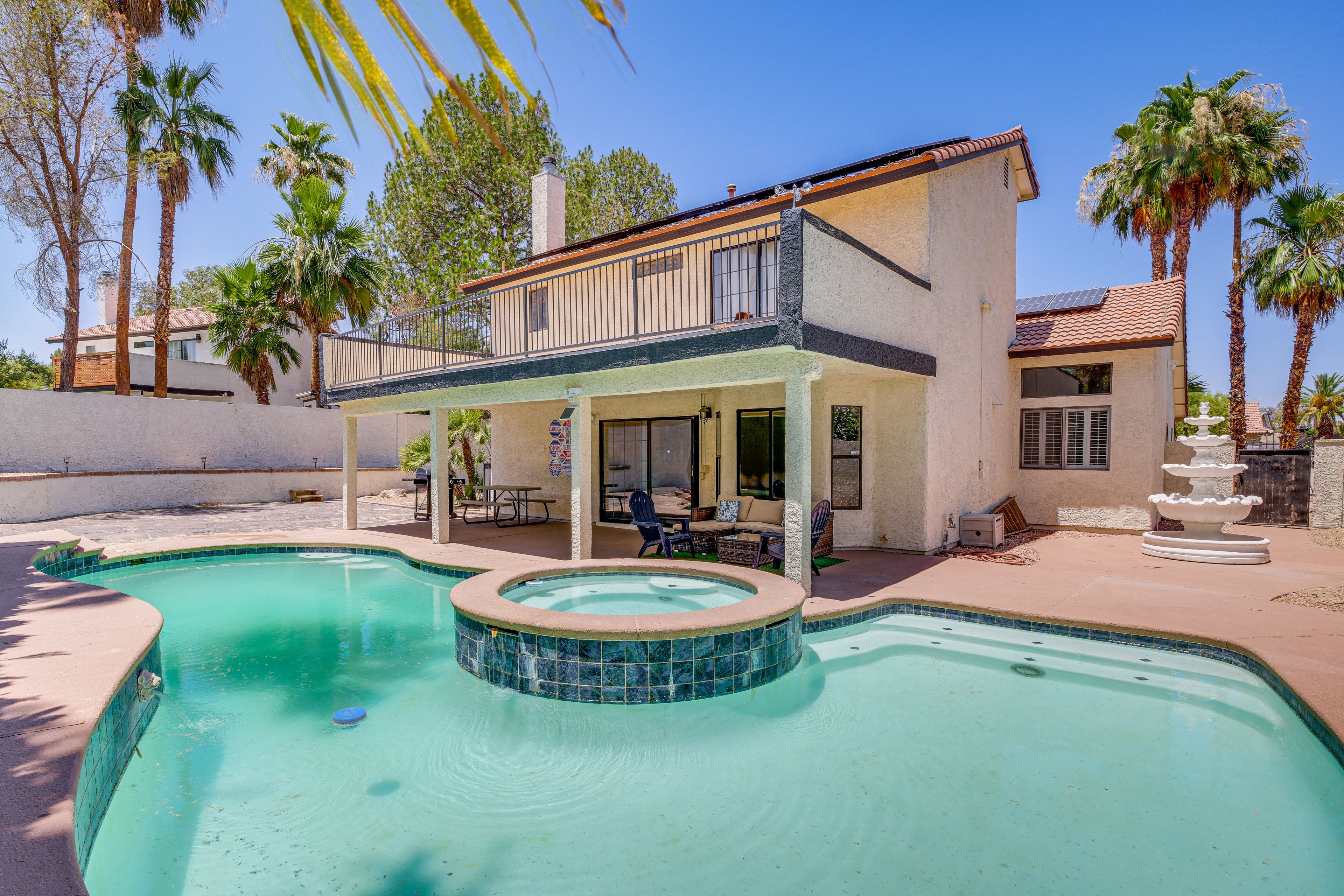 Las Vegas Vacation Rental | 5BR | 3BA | 2,450 Sq Ft | 1 Step to Enter