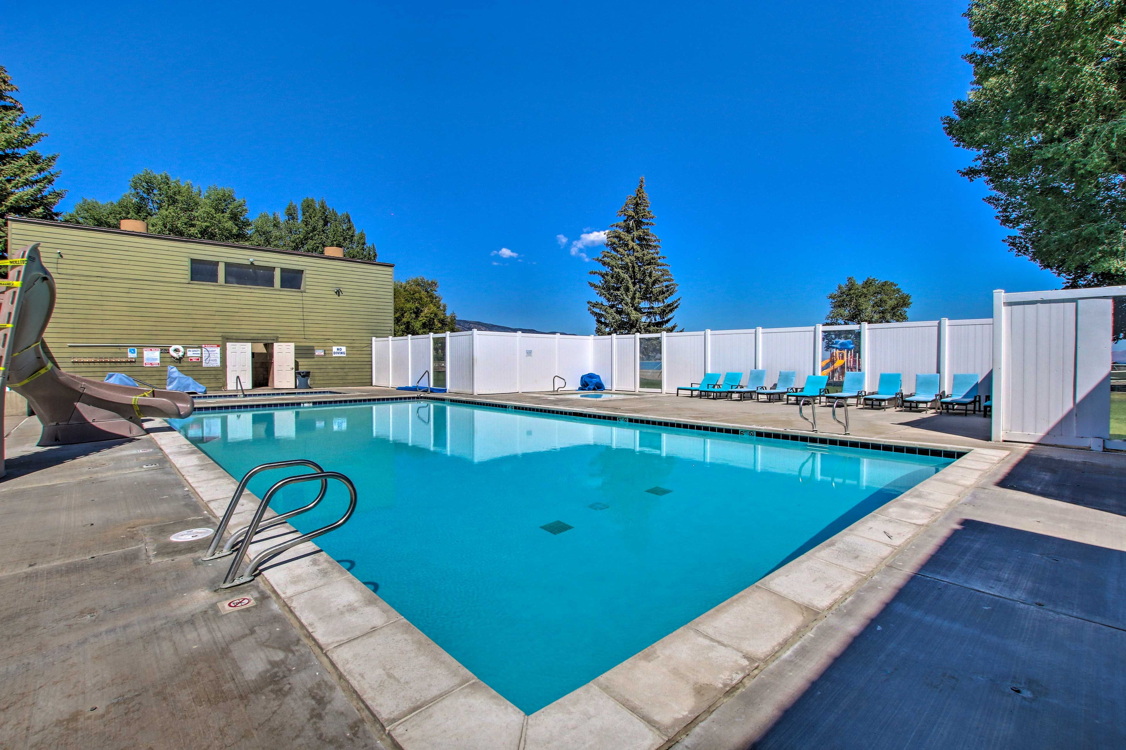 Ideal Beach Resort Access | 2 Miles to Bear Lake Access
