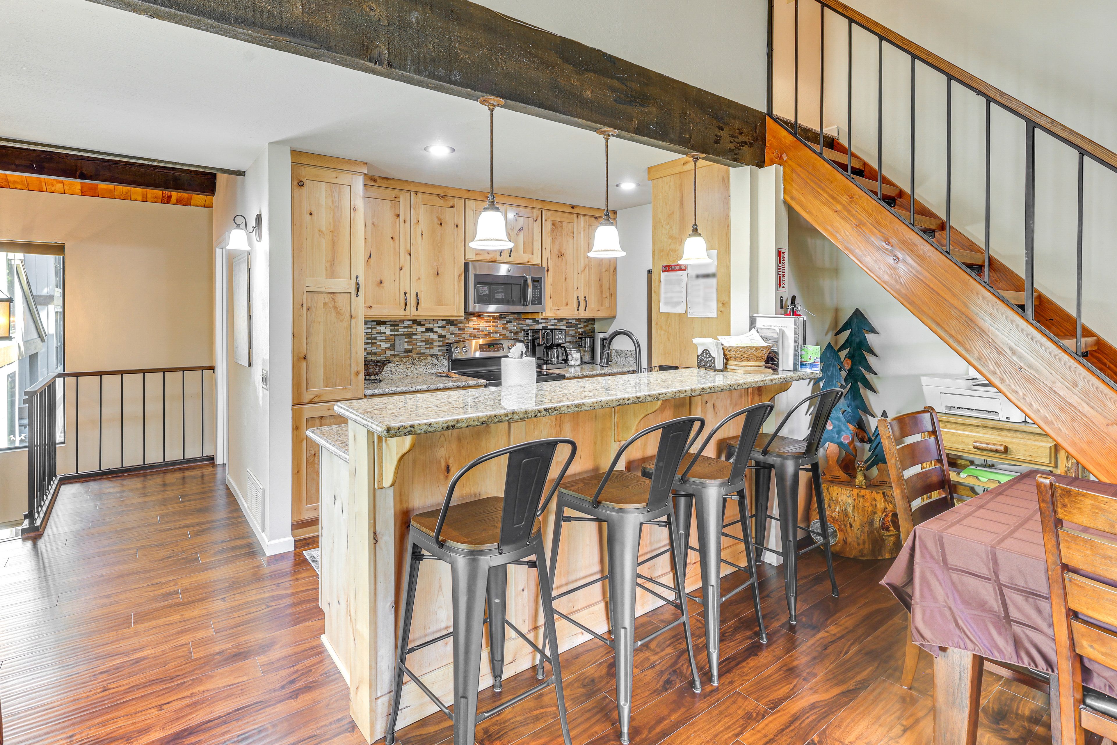 Kitchen | Cooking Basics | Drip/Pod Coffee Maker | Main Level