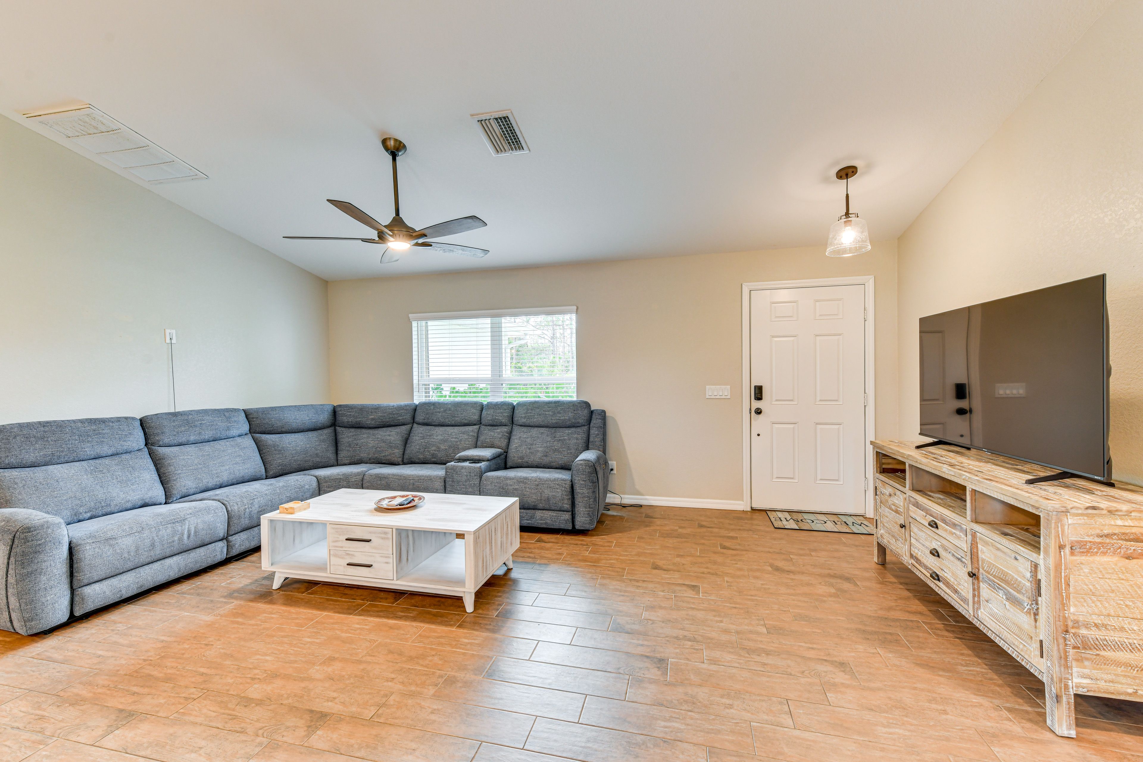 Living Room | Central A/C