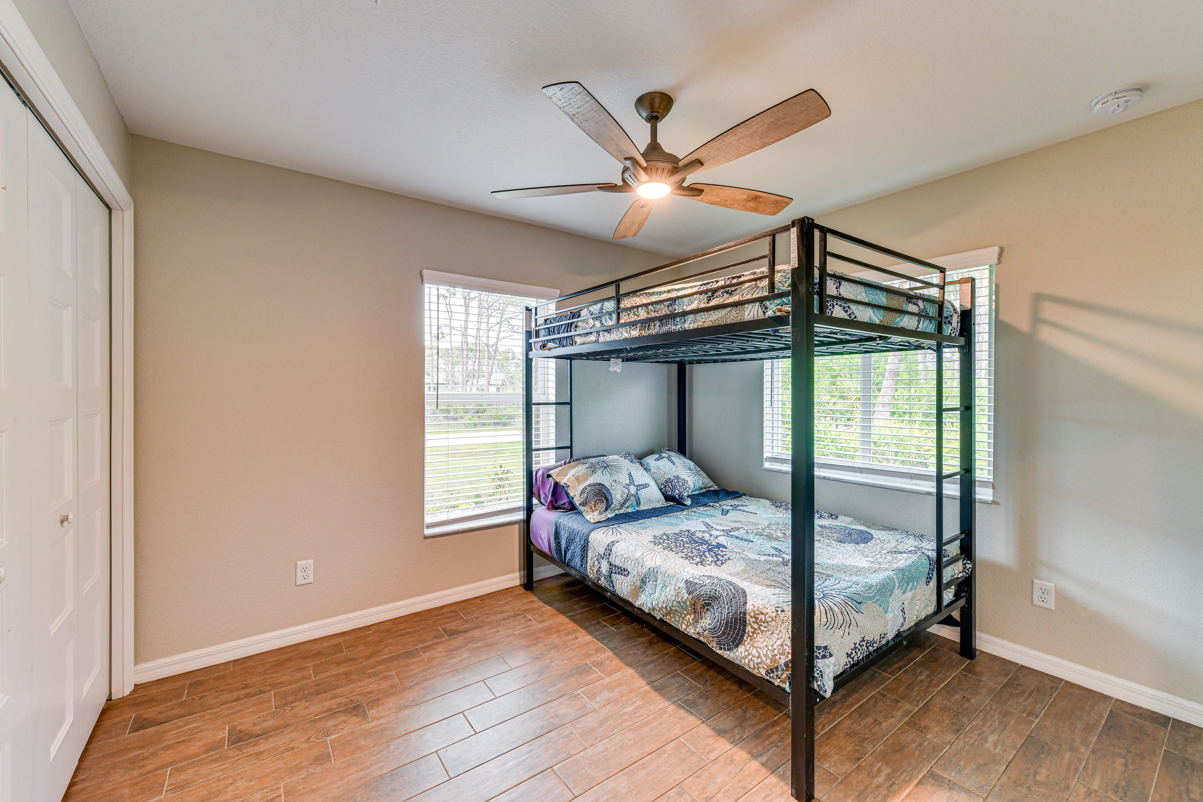 Bedroom 3 | Full Bed (Top Bunk Not Available)