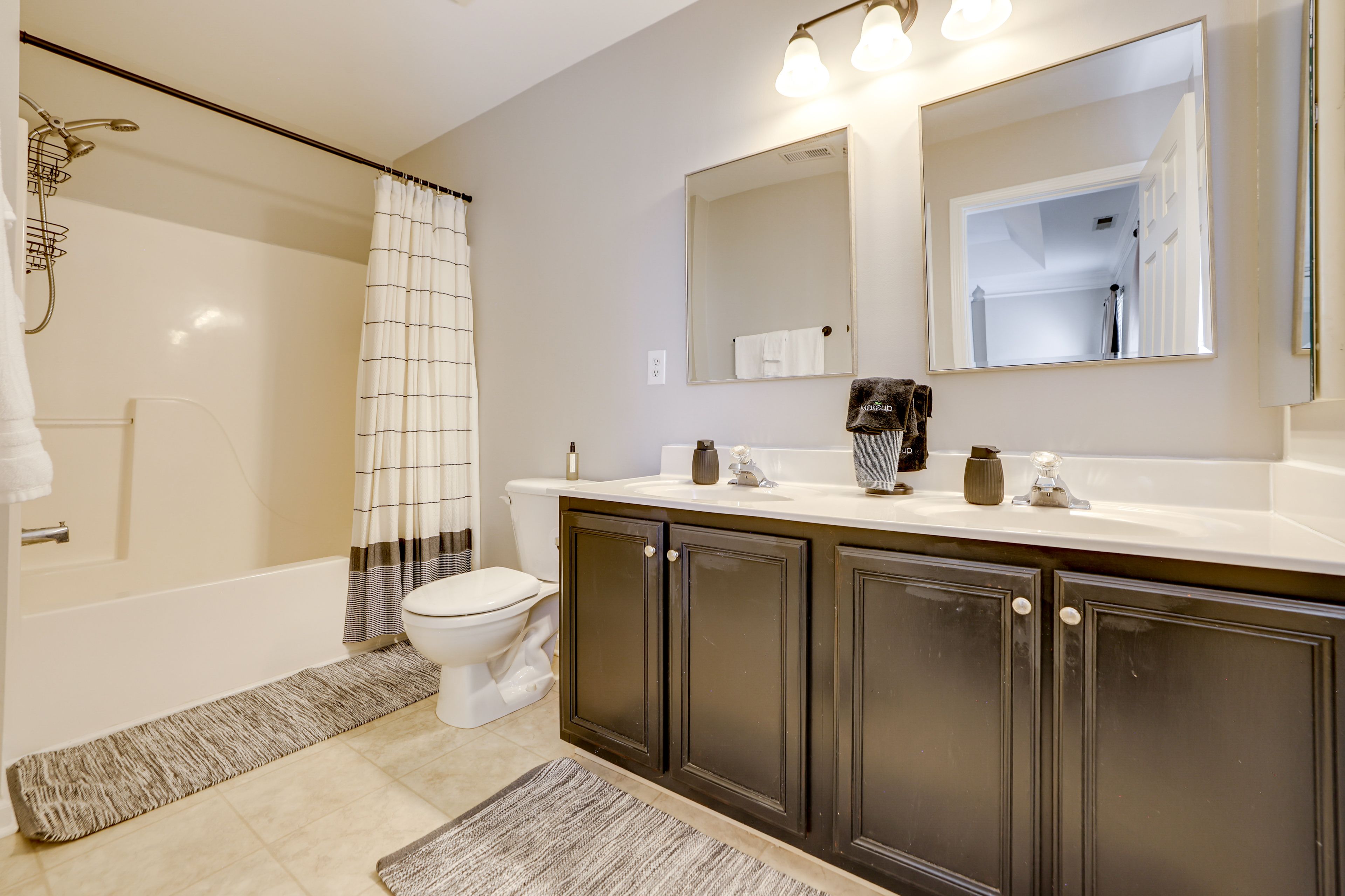 En-Suite Bathroom | Upper Floor | Towels Provided