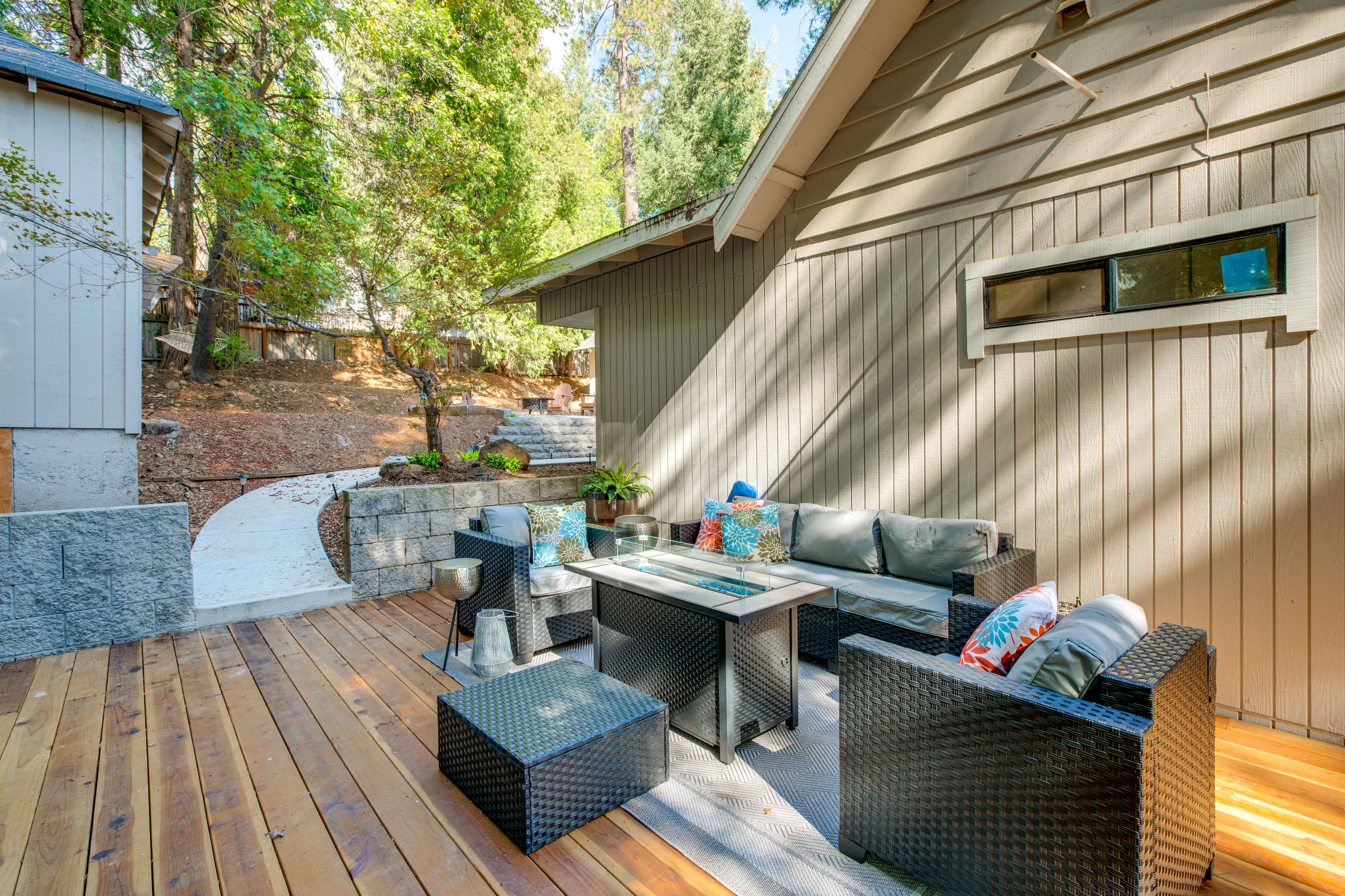 Deck | Gas Fire Pit