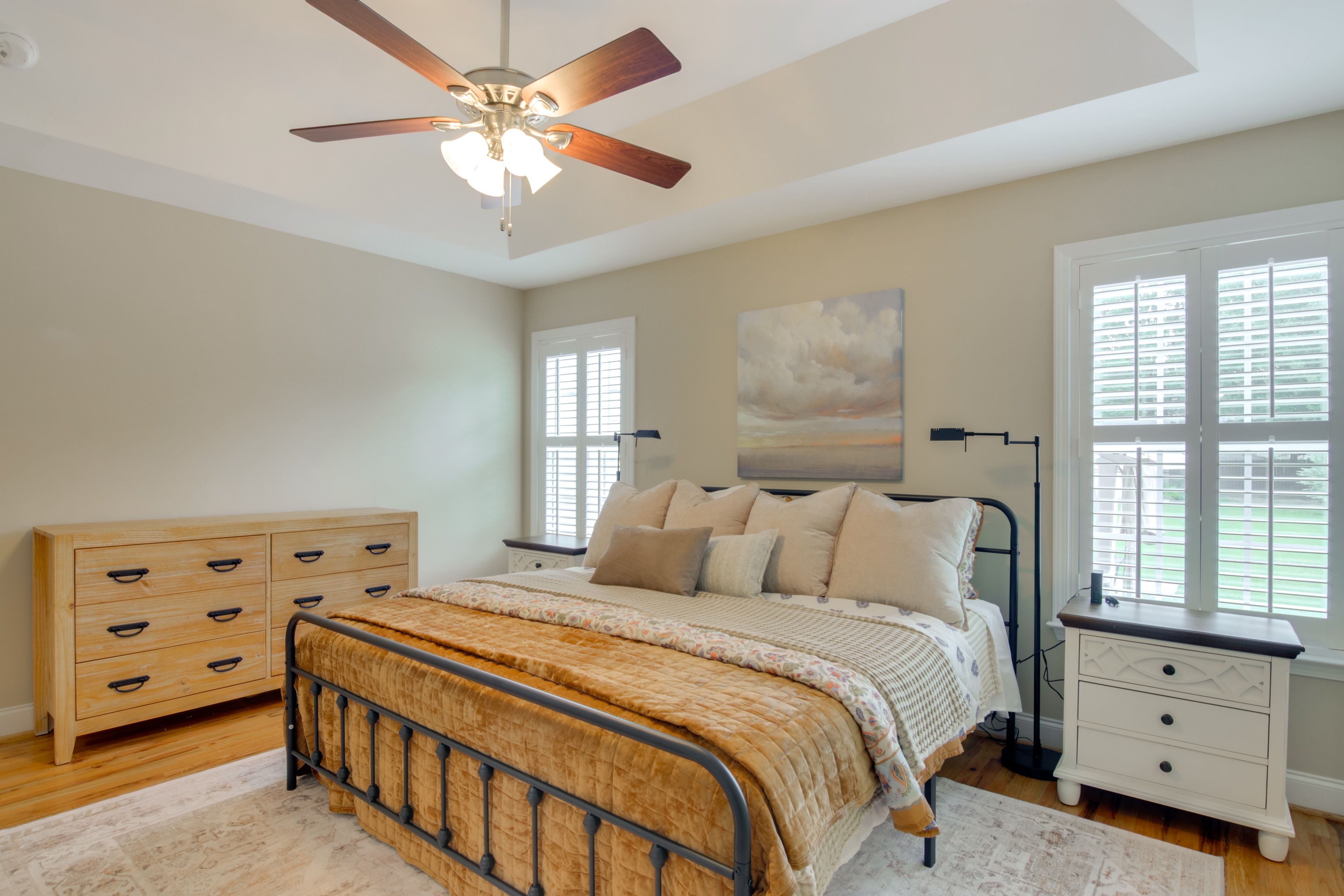 Bedroom 1 | King Bed | 1st Floor