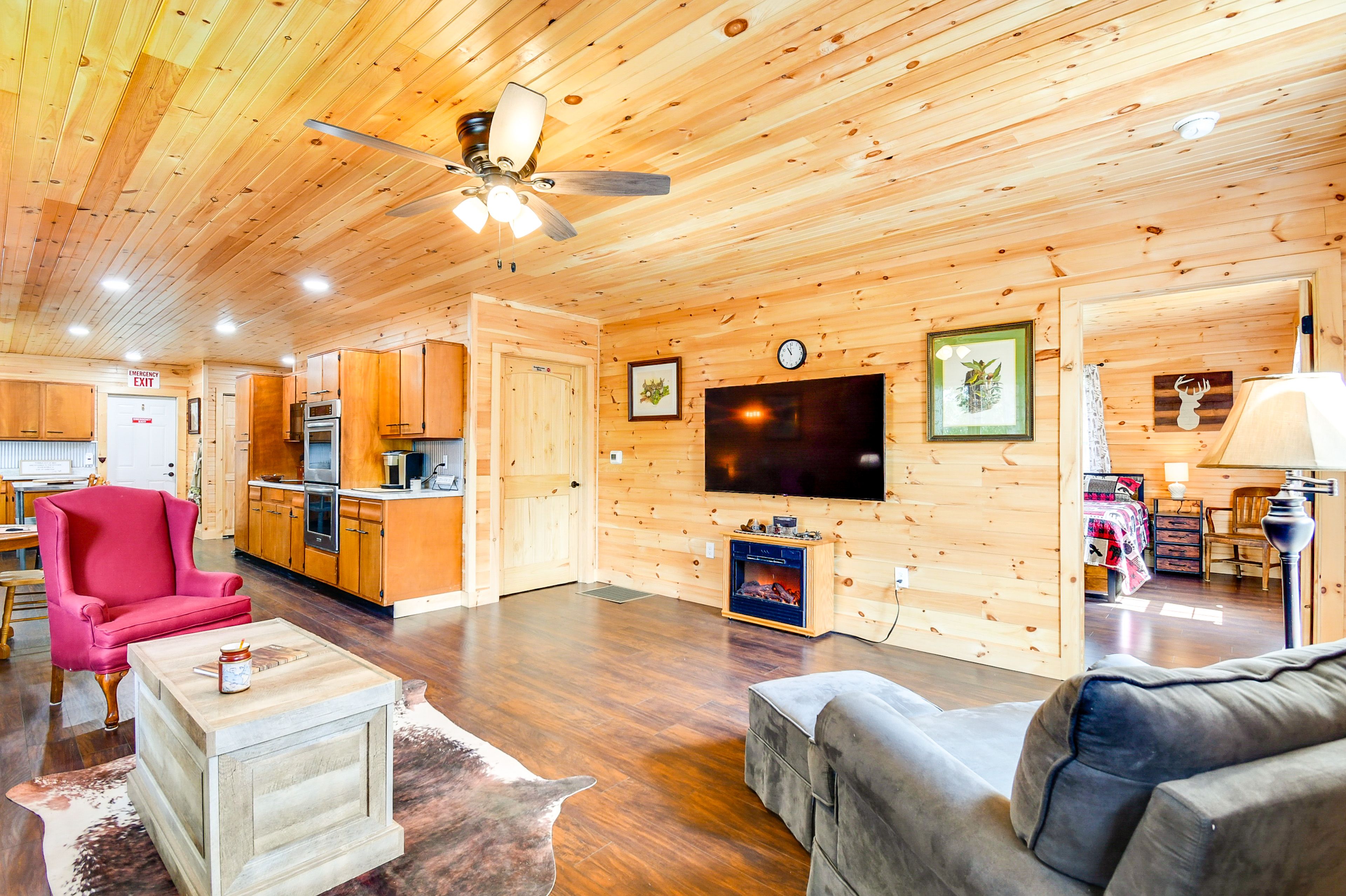 Living Room | Smart TV | Fireplace | Single-Story Unit