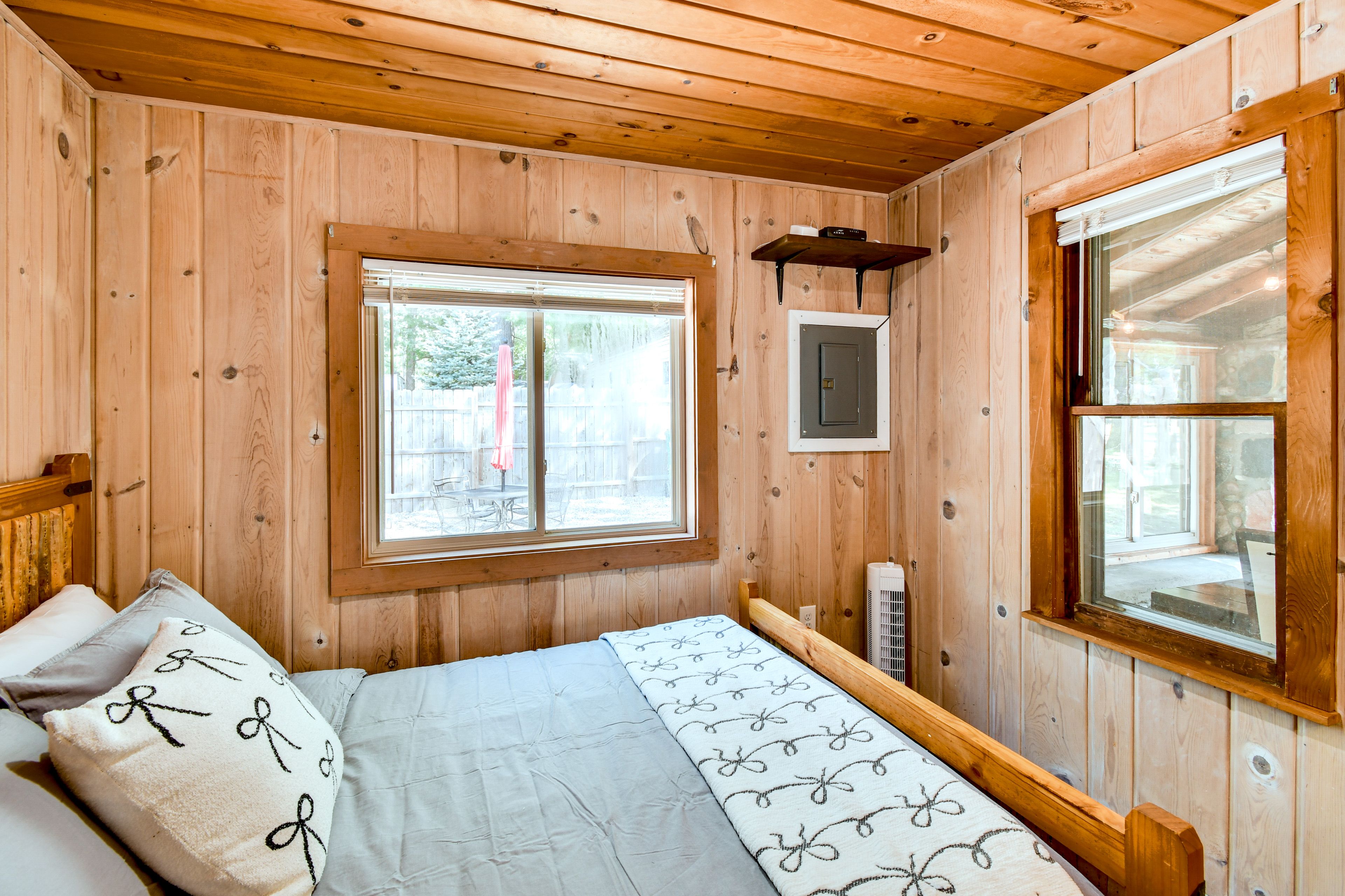 Bedroom 2 | Full Bed