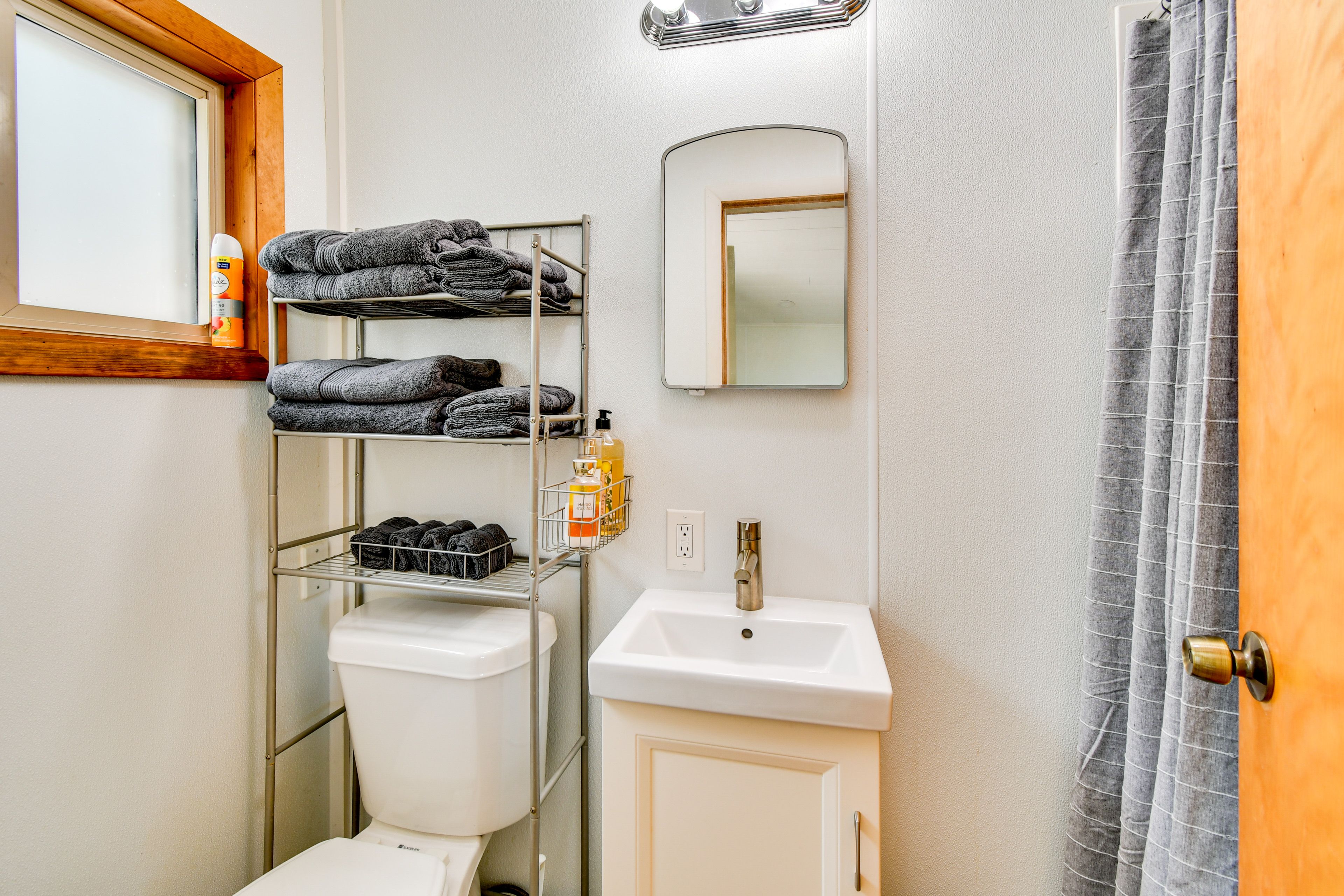 Bathroom | Towels Provided