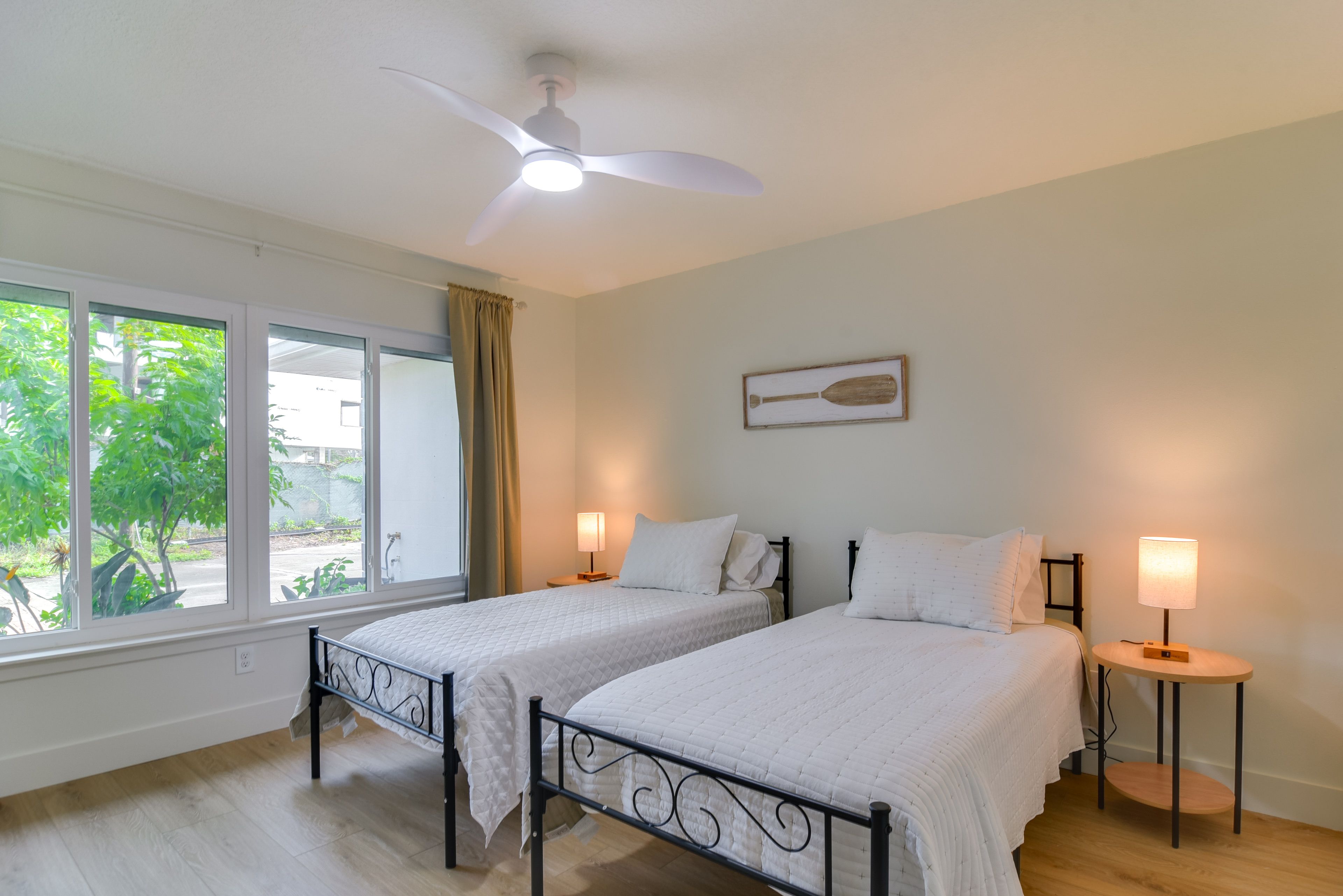 Bedroom 3 | 2 Twin Beds | Smart TV