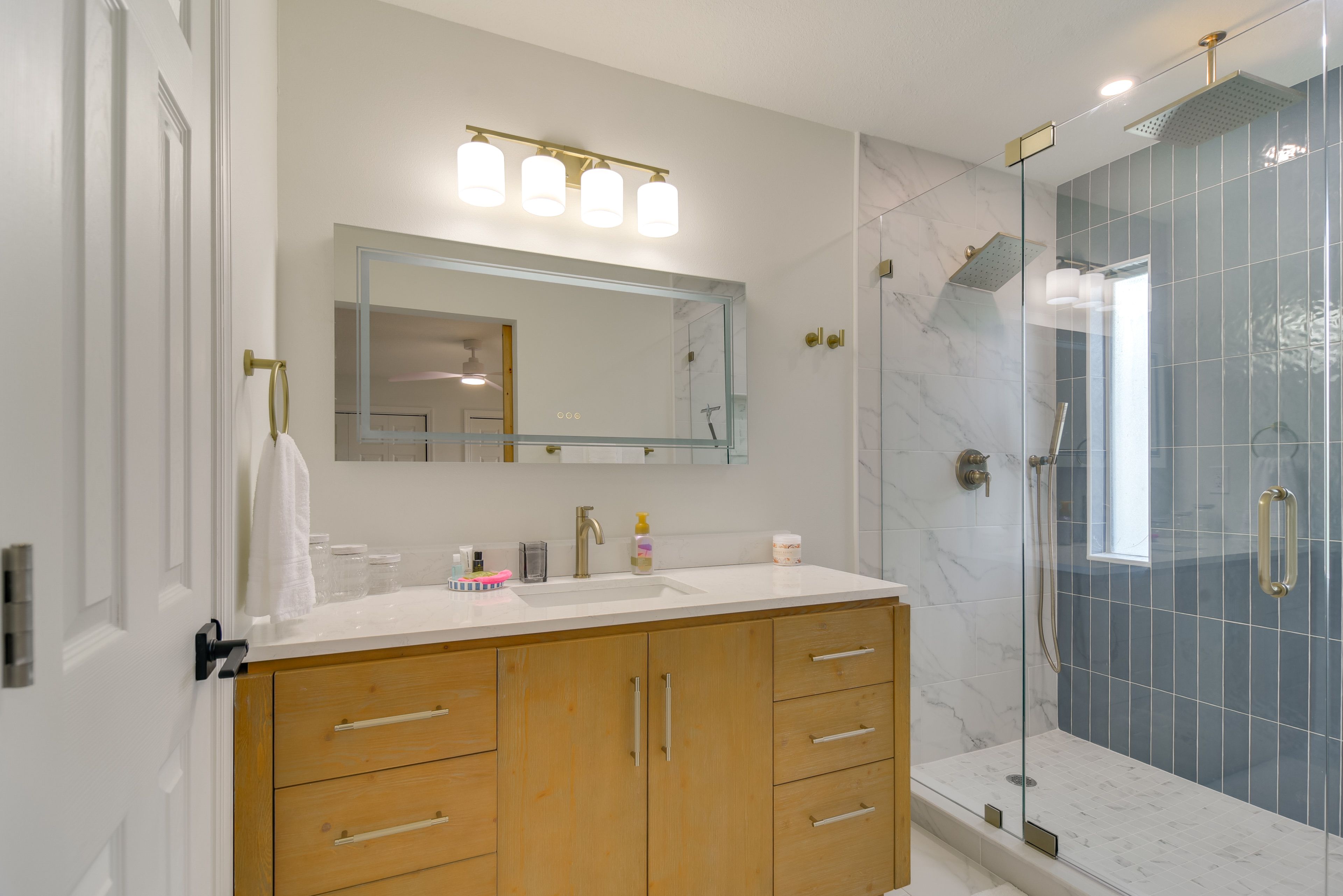 En-Suite Bathroom | Towels Provided