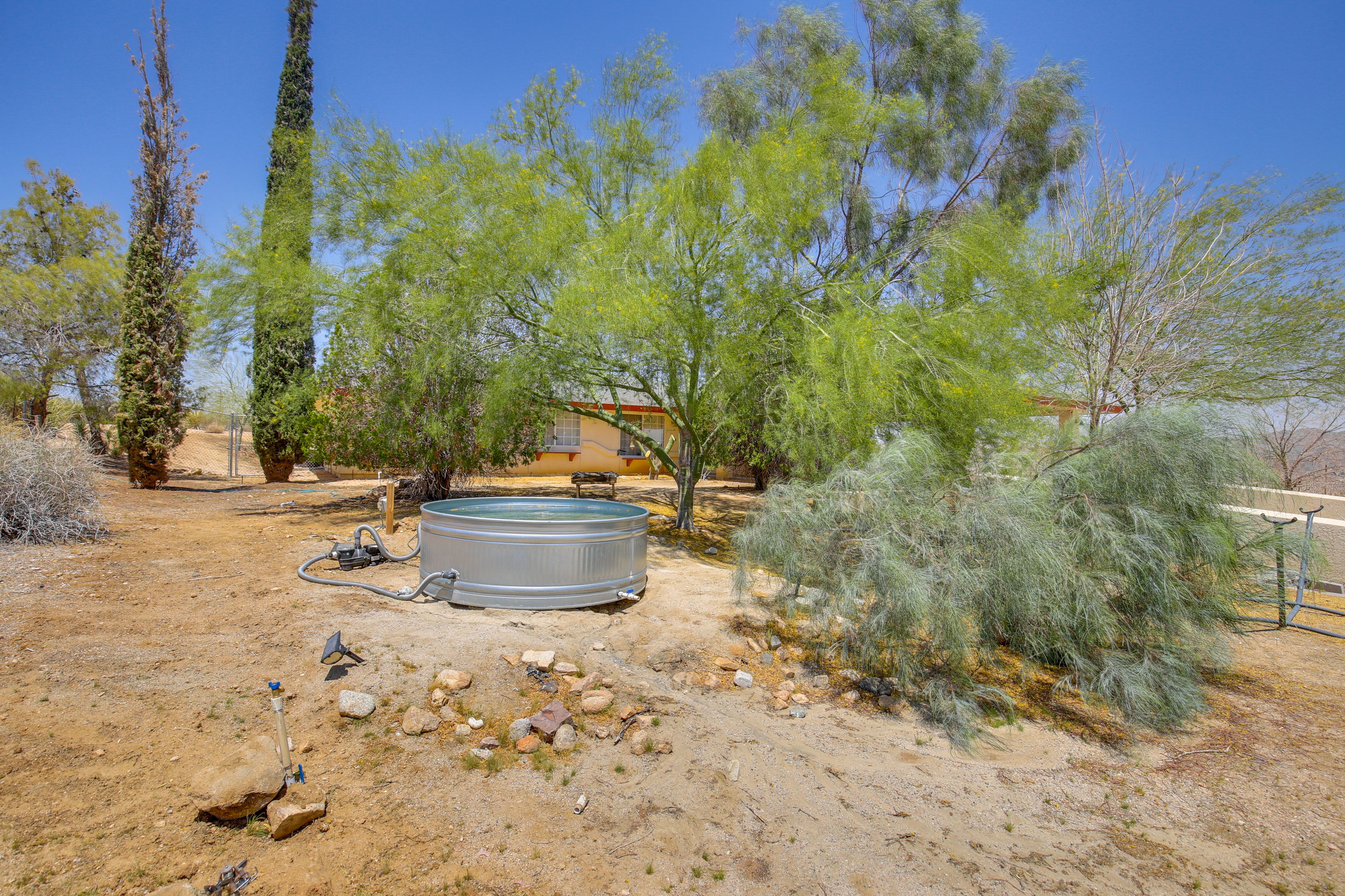 Outdoor Space | Stock Tank Pool (Unheated)
