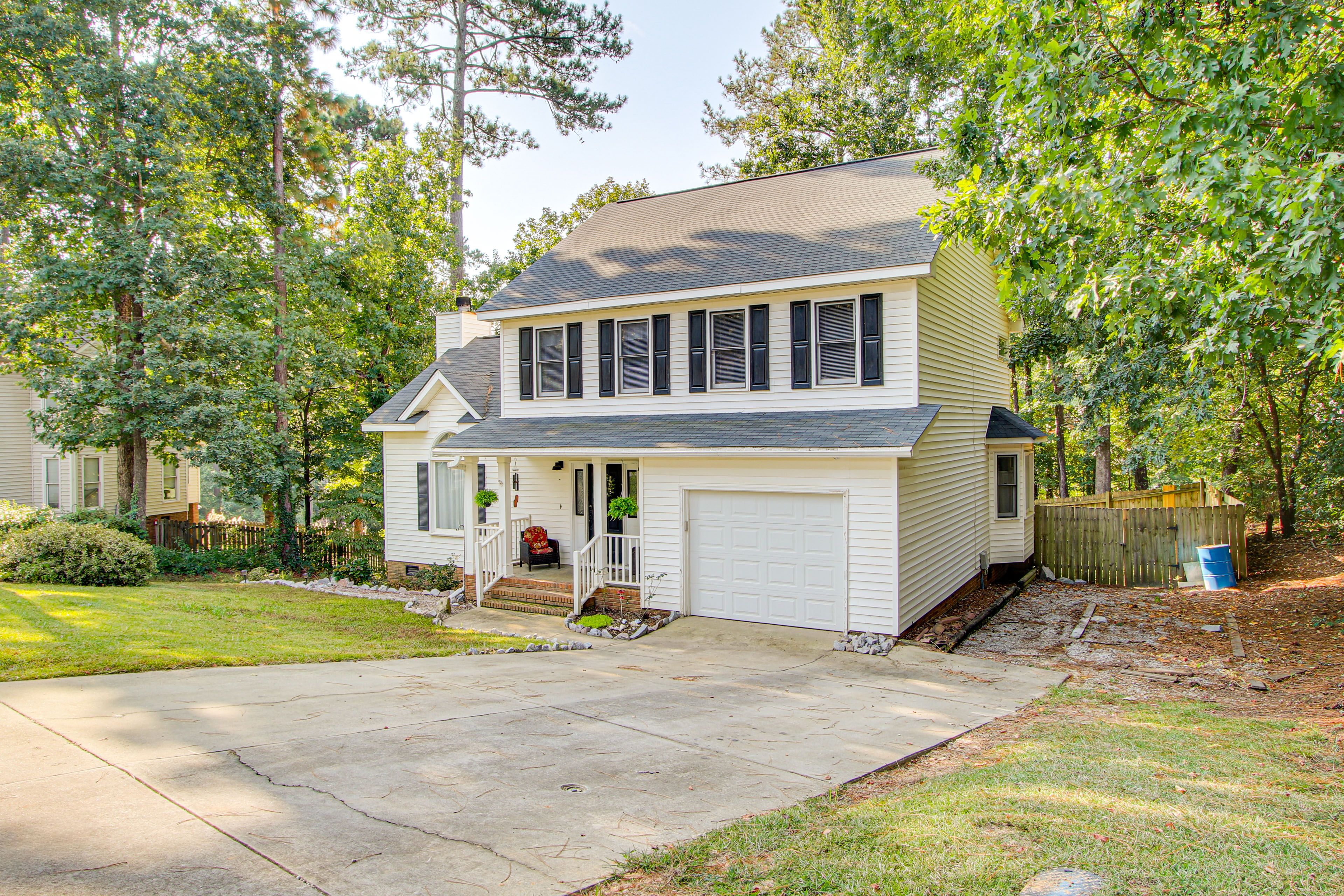 Parking | Driveway (2 Vehicles)