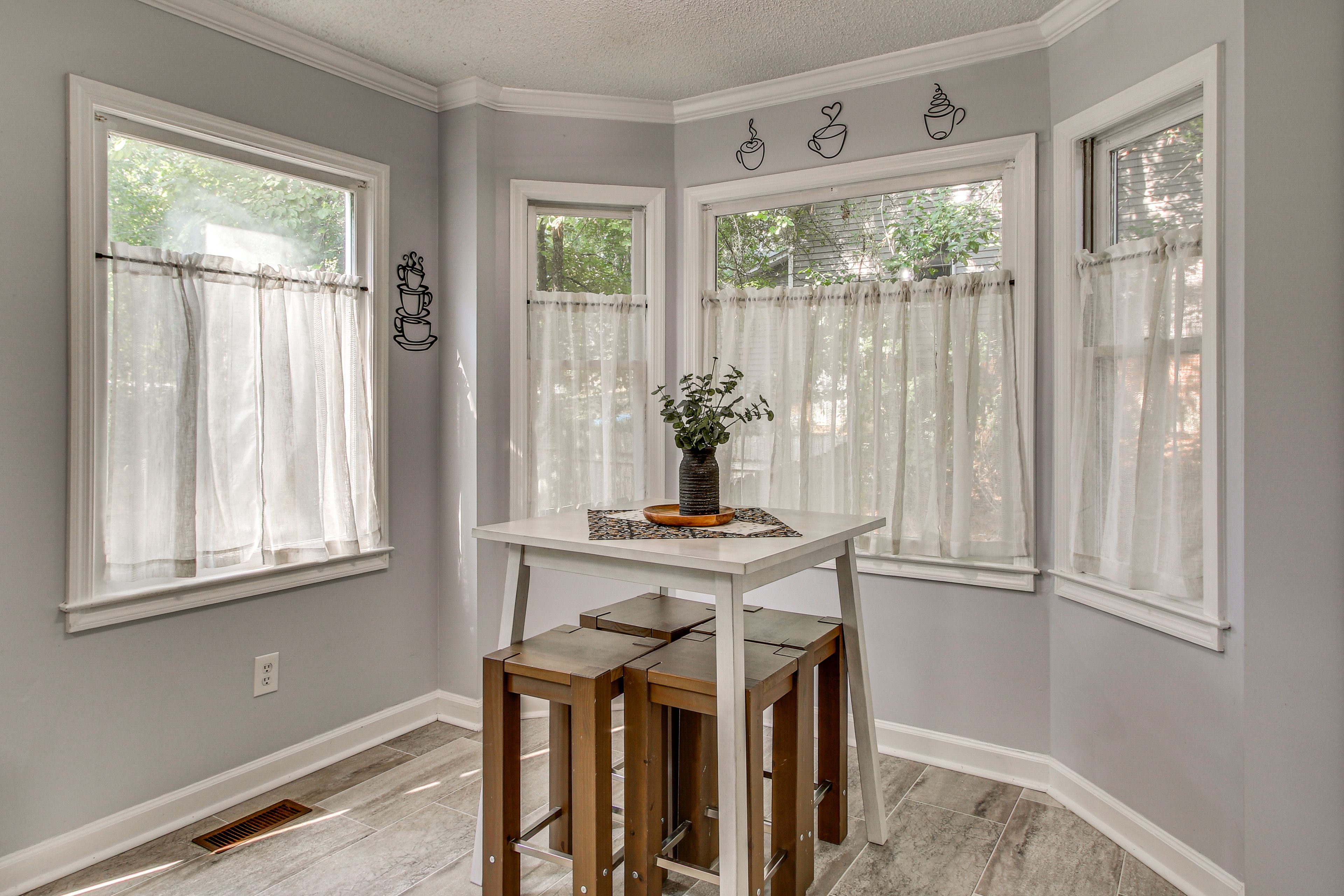 Dining Area | 1st Floor