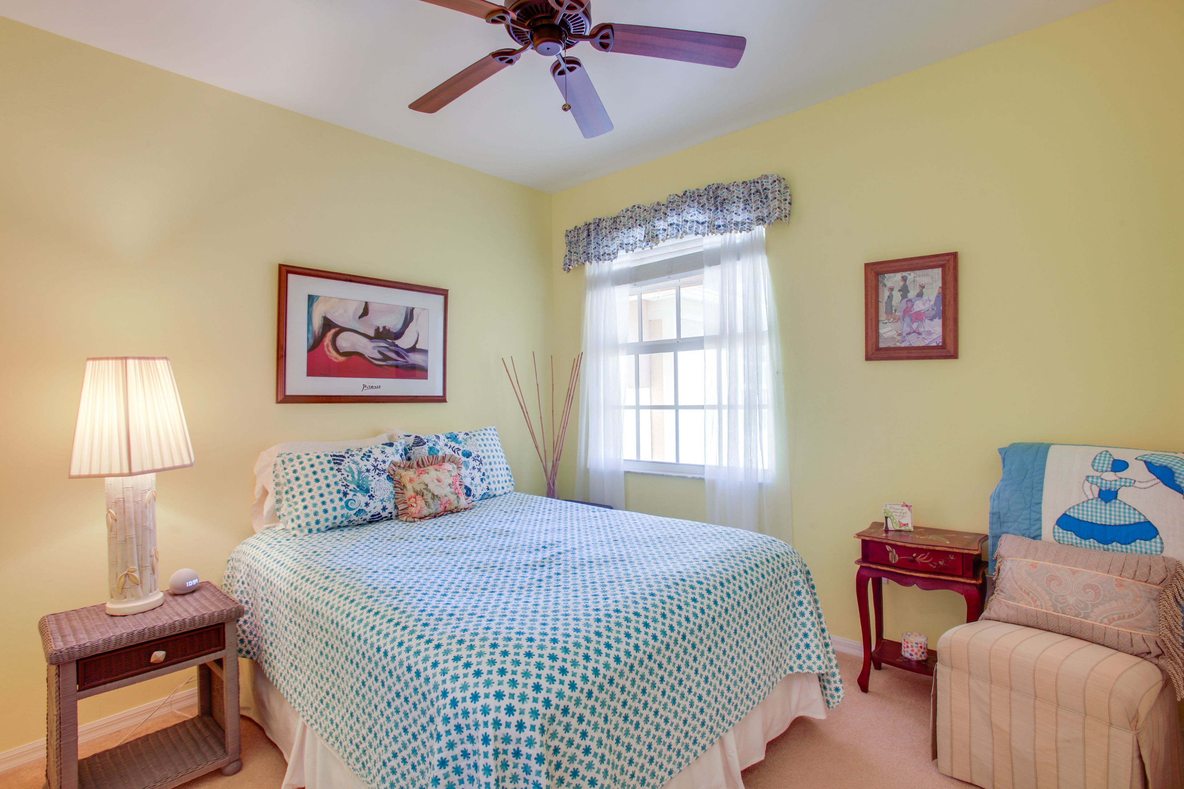 Bedroom 3 | Queen Bed