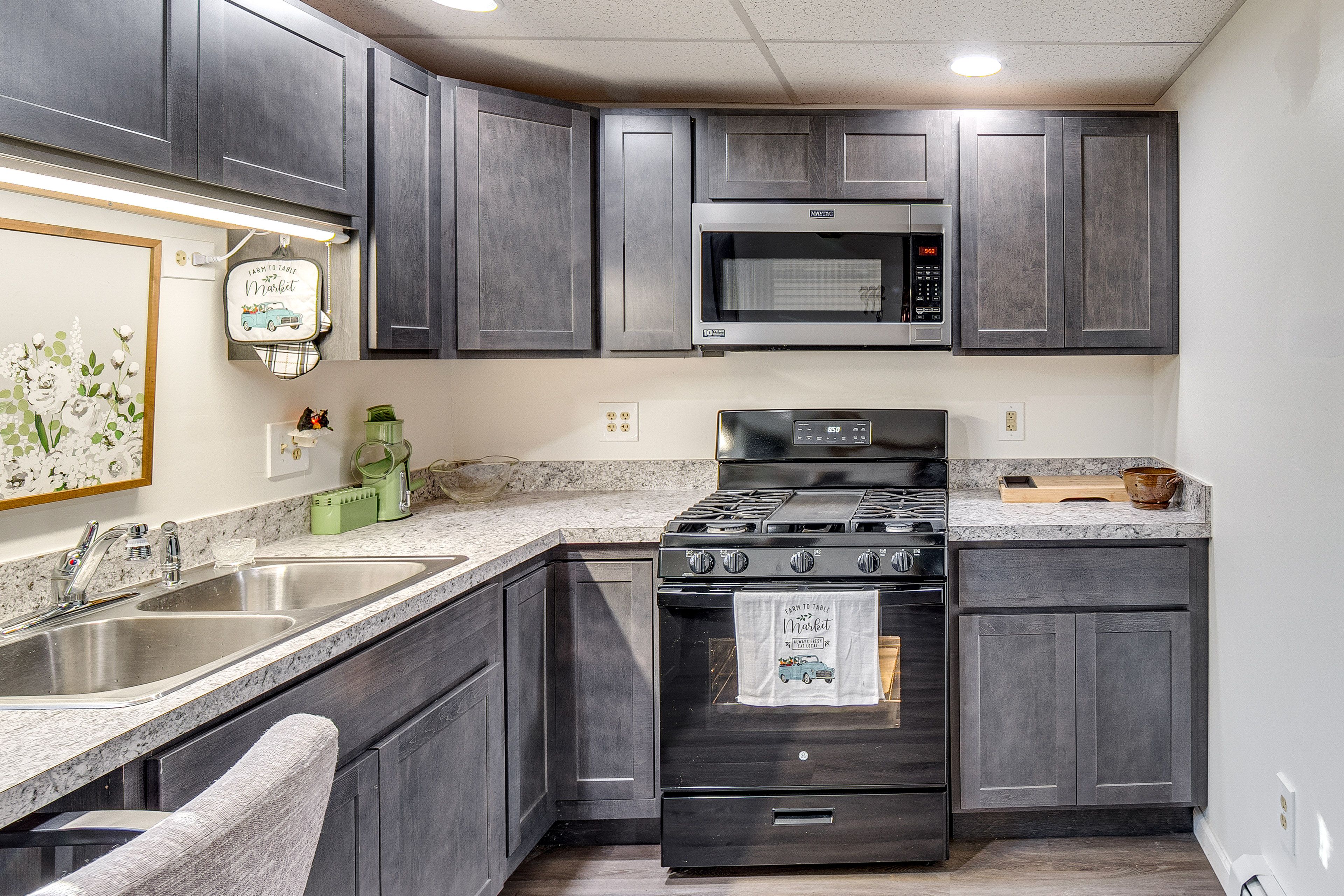 Kitchen | Toaster | Blender | Spices