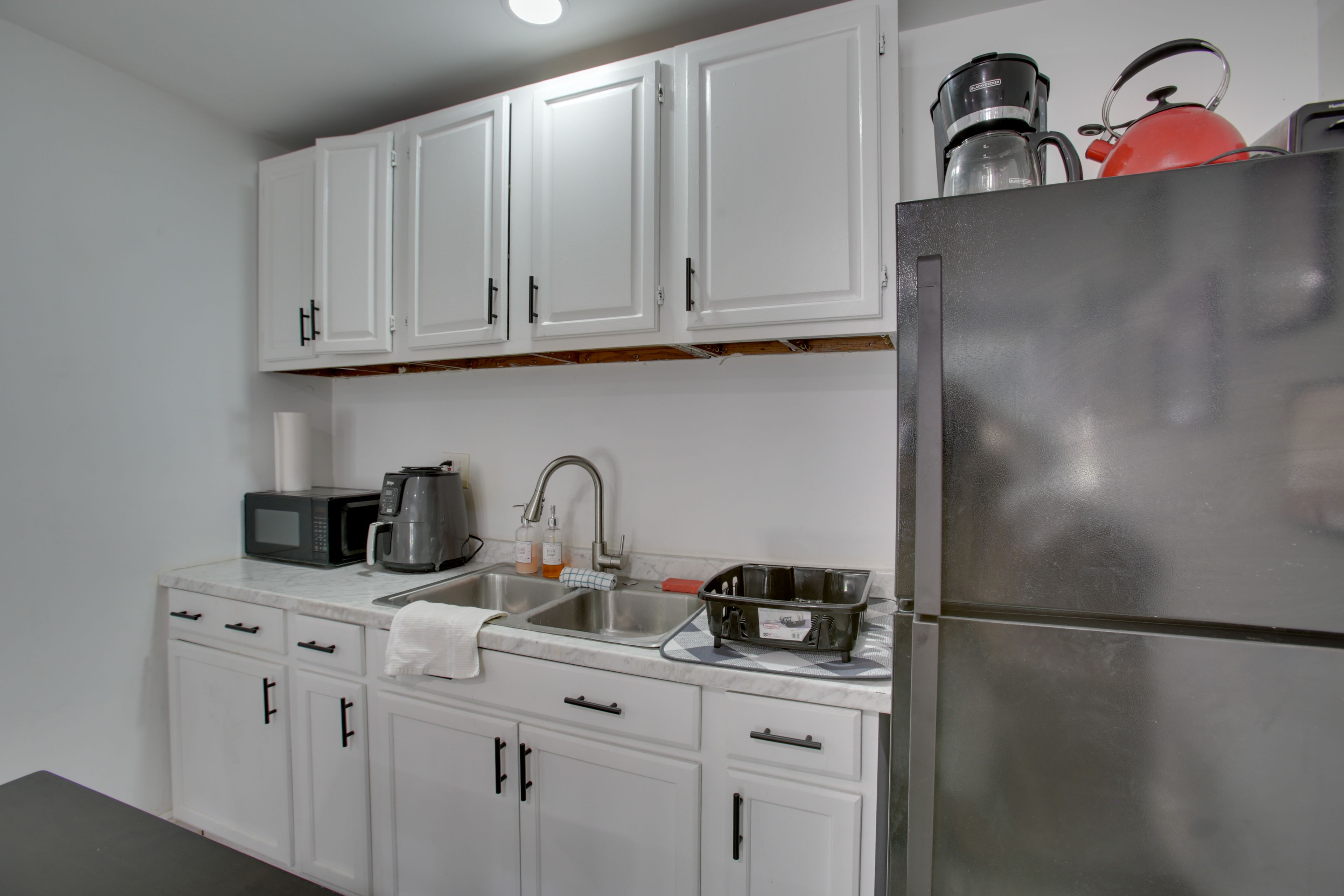 Kitchenette | Coffee Maker | Air Fryer