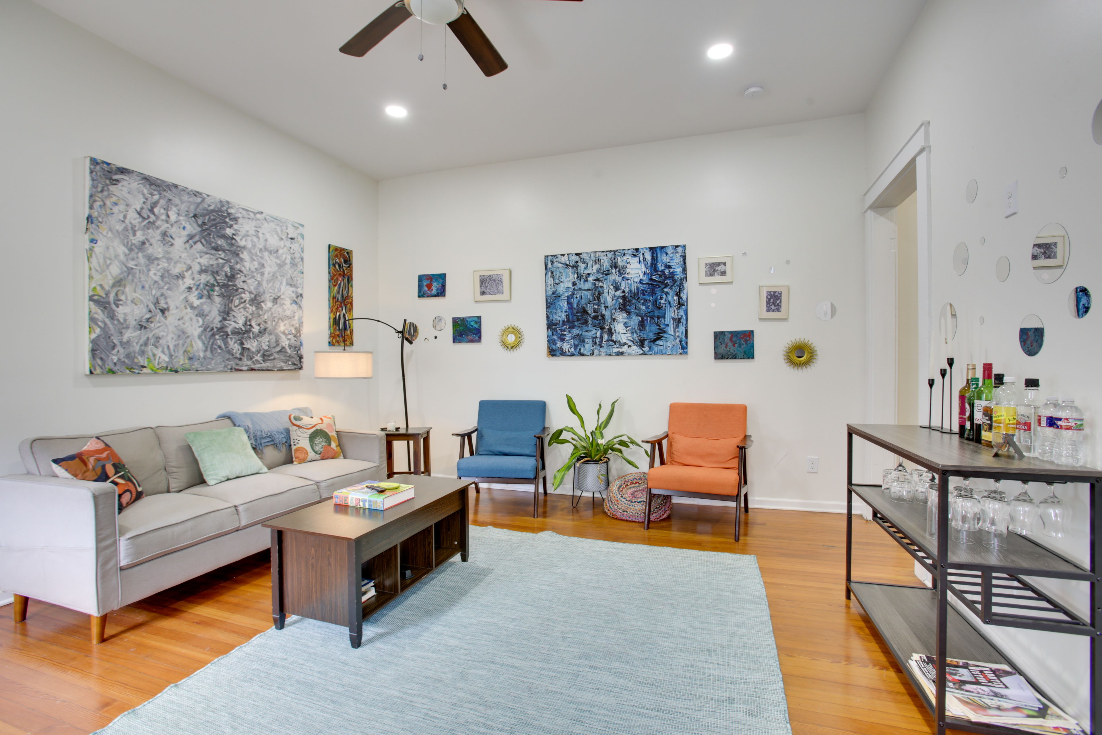 Living Room | Dry Bar | Central A/C | Single-Story Home