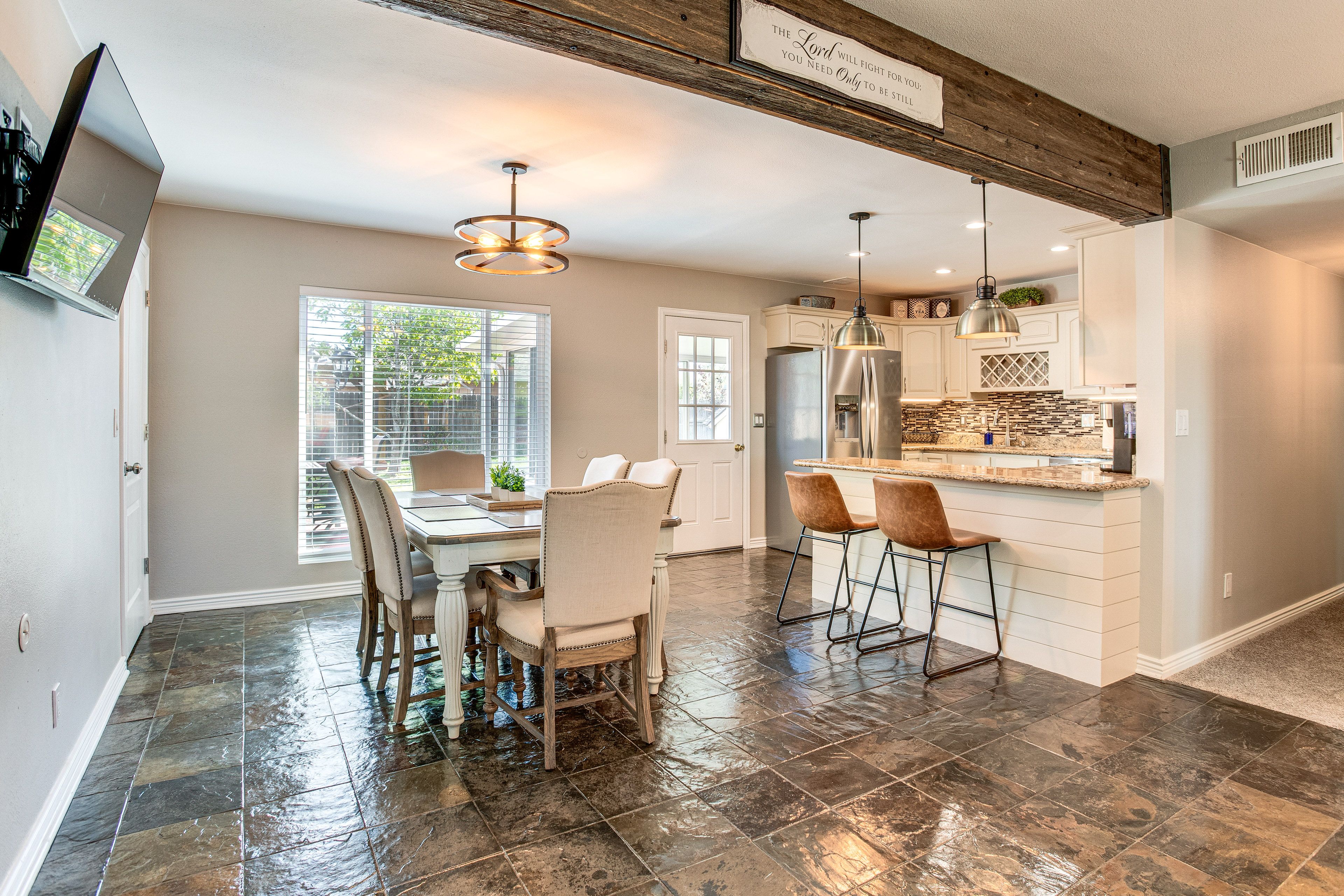 Dining Area | Dishware & Flatware