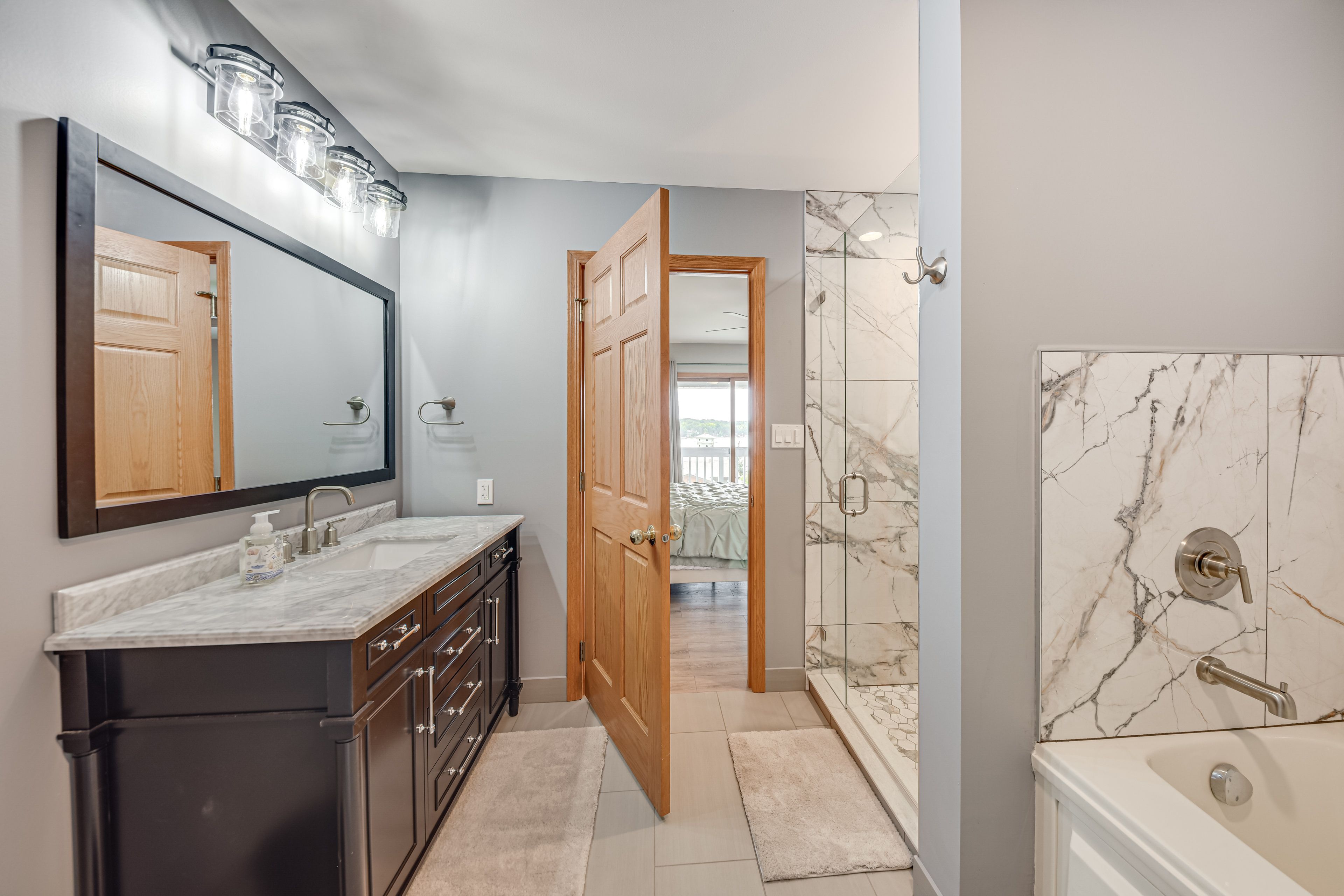 En-Suite Bathroom