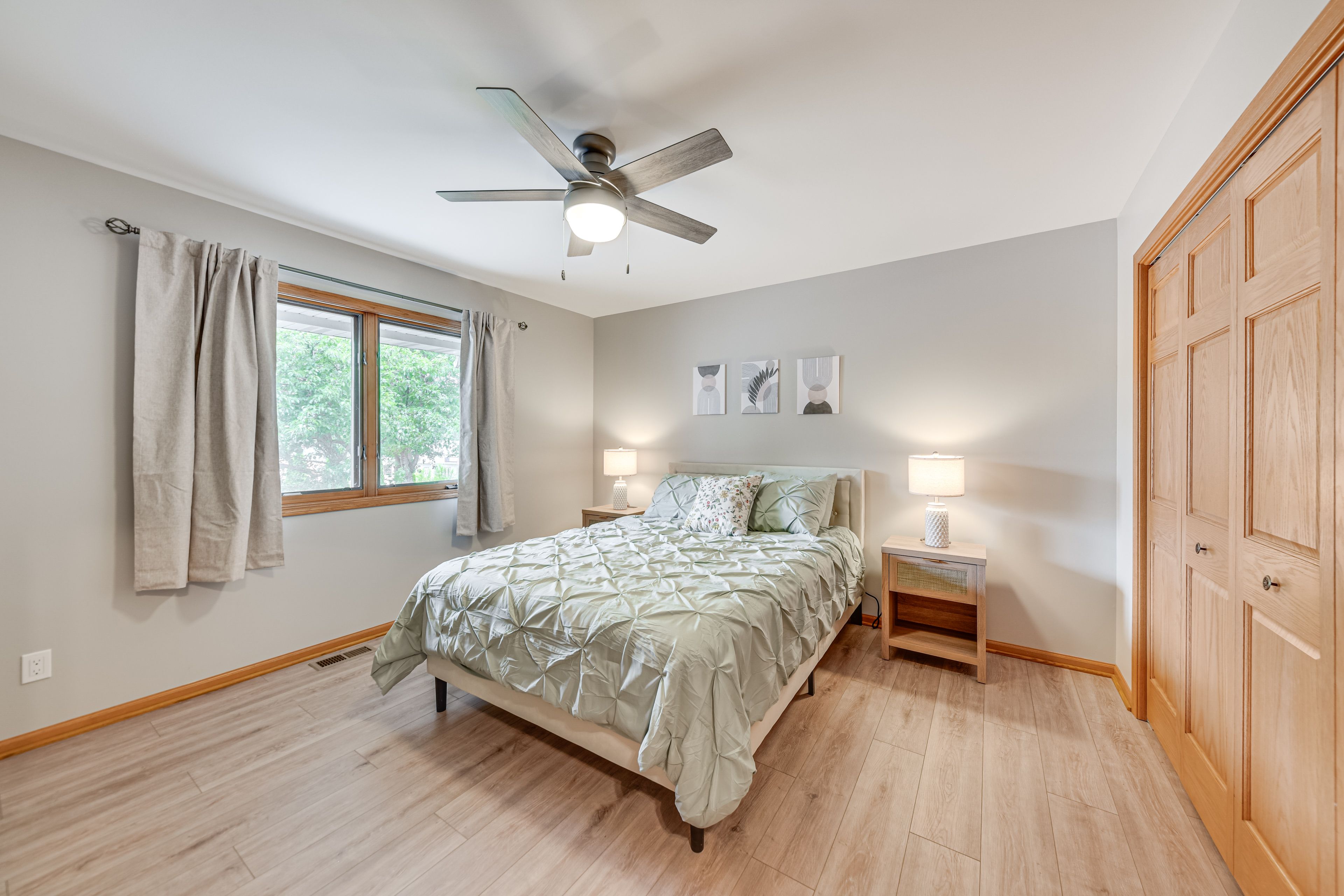 Bedroom 4 | Queen Bed