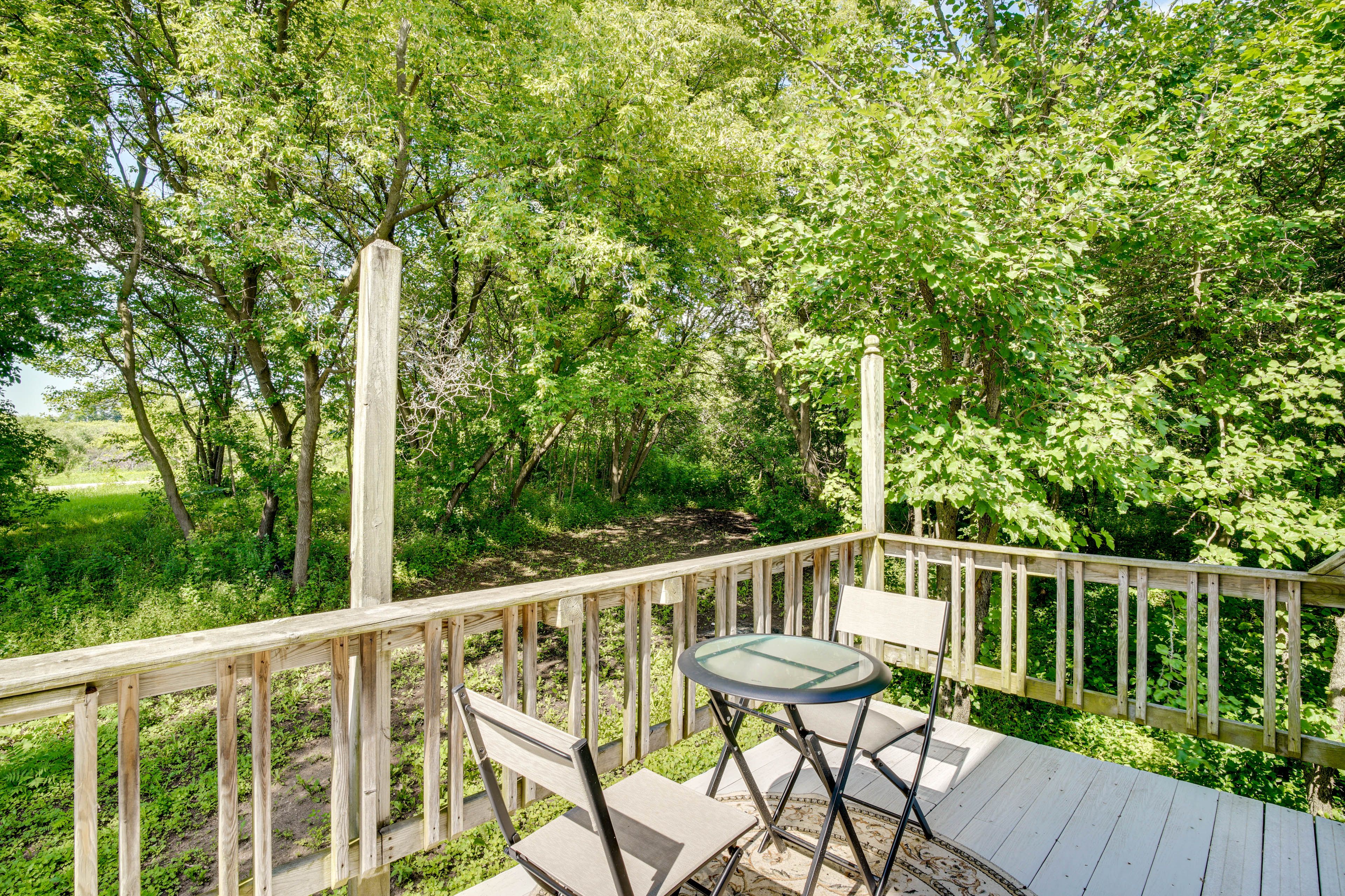 Deck 2 | Dining Area