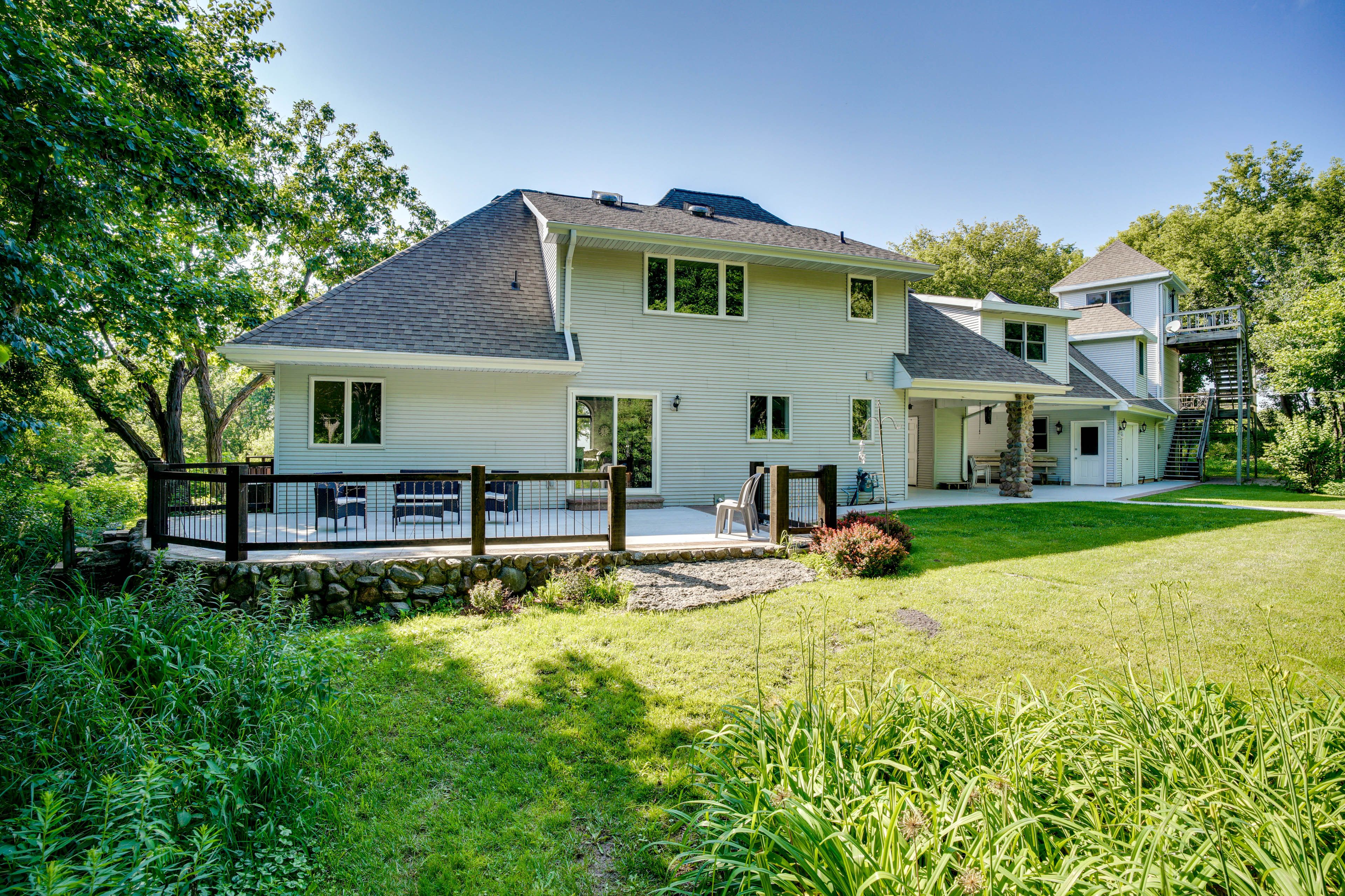 Villa Exterior | 4 Decks | Fire Pit | Charcoal Grill | Dining Areas