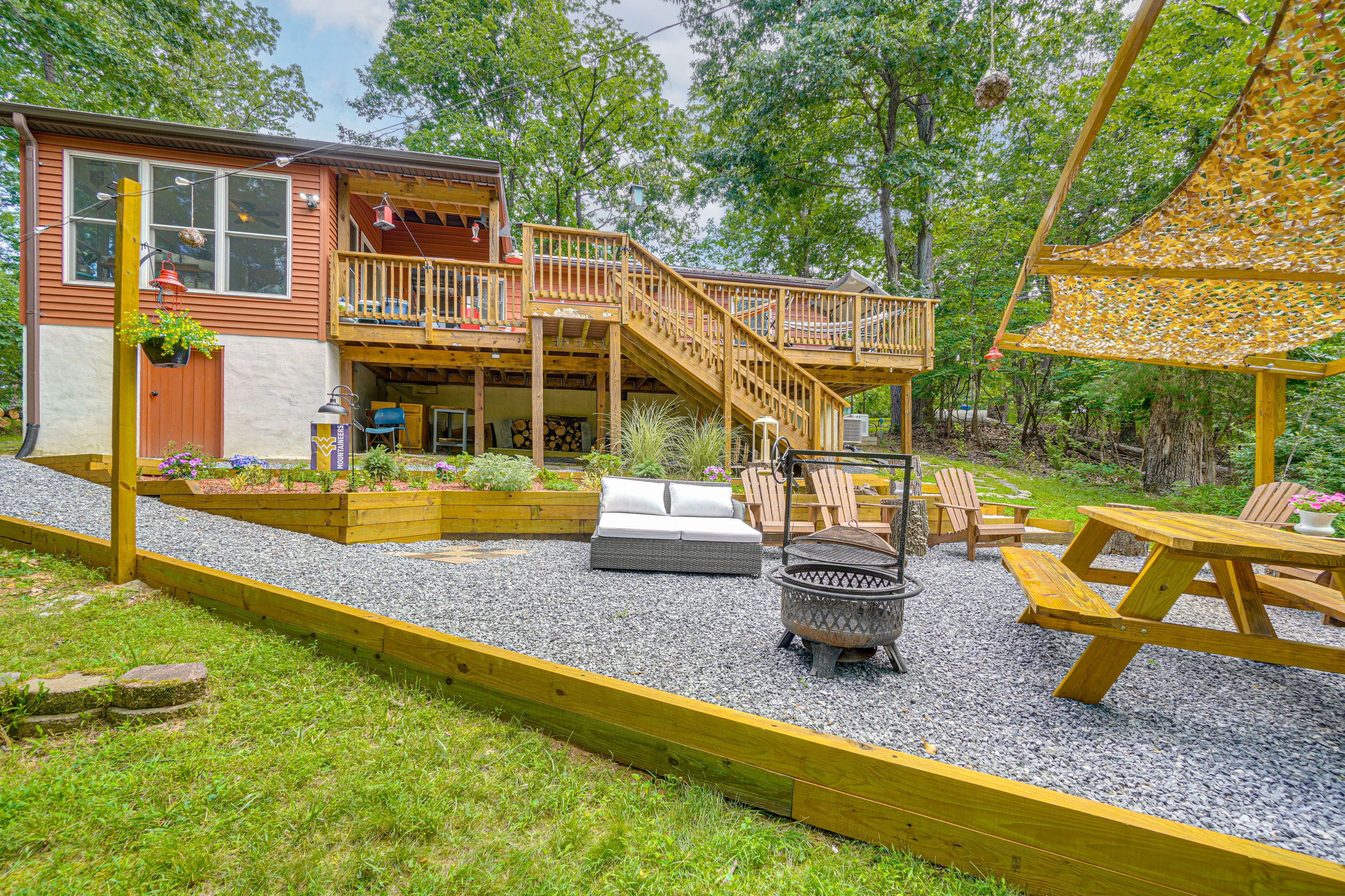 Harpers Ferry Vacation Rental | 3BR | 2BA | 2 Steps to Enter | 1,300 Sq Ft