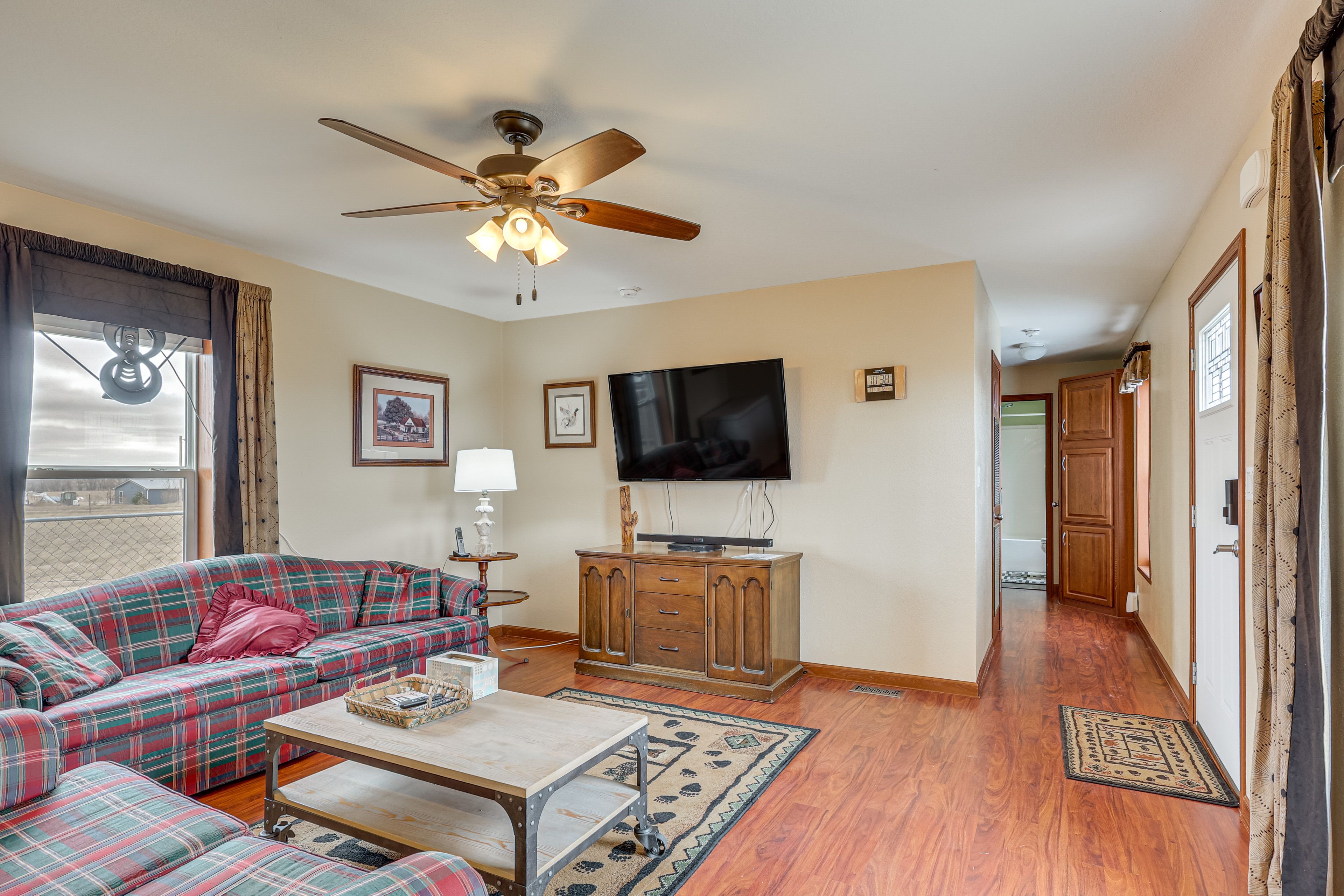 Living Room | Full Sleeper Sofa