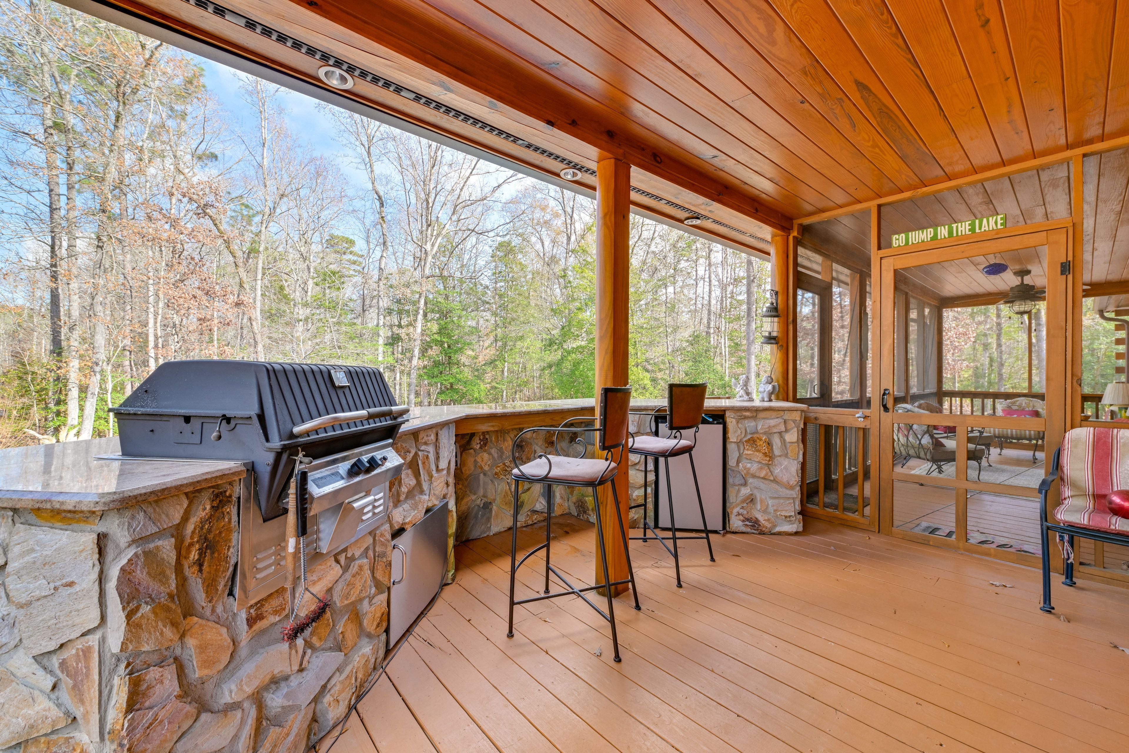 Open-Air Porch | Outdoor Kitchen | High-Top Seating