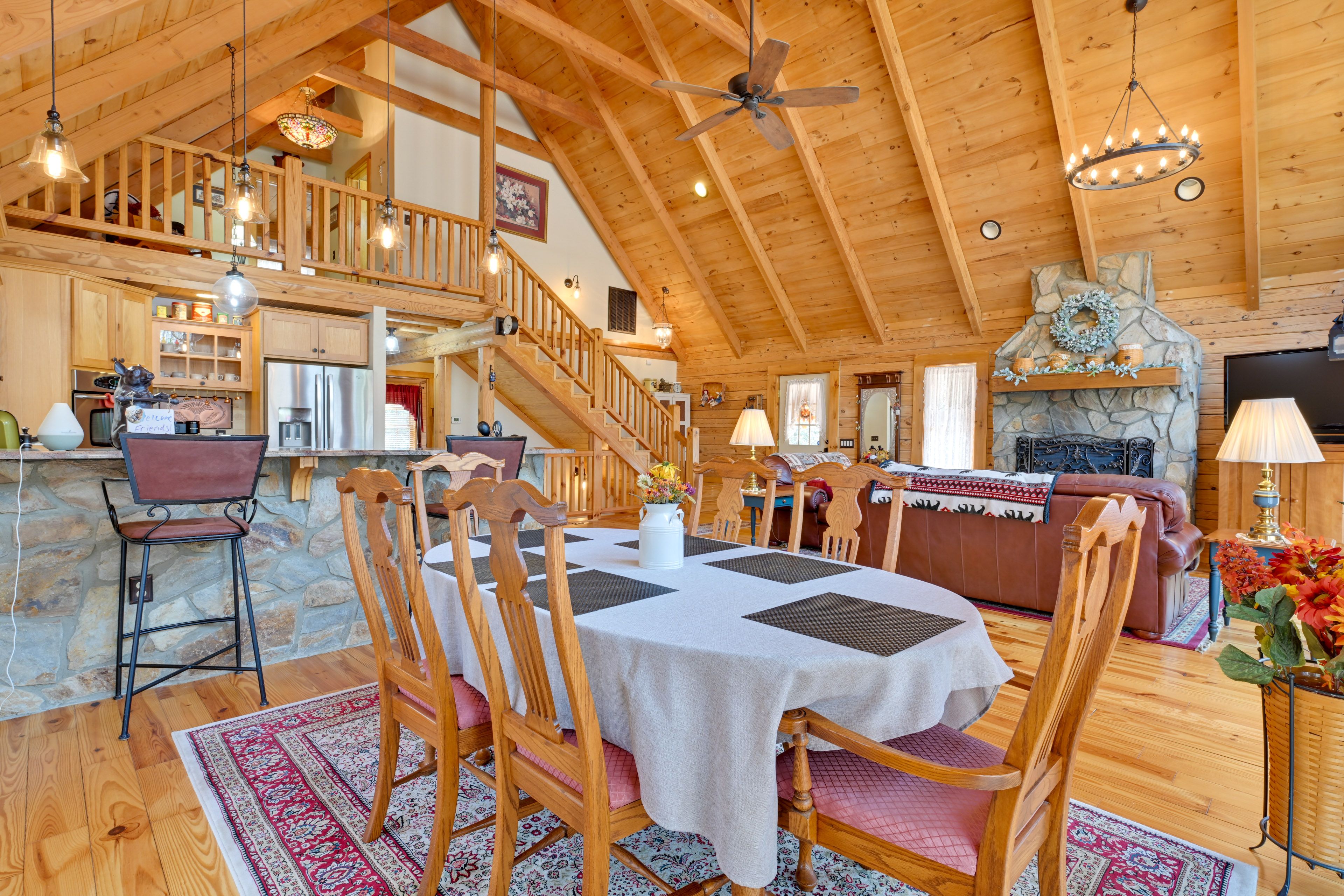 Dining Table | Dishware & Flatware | Main Floor