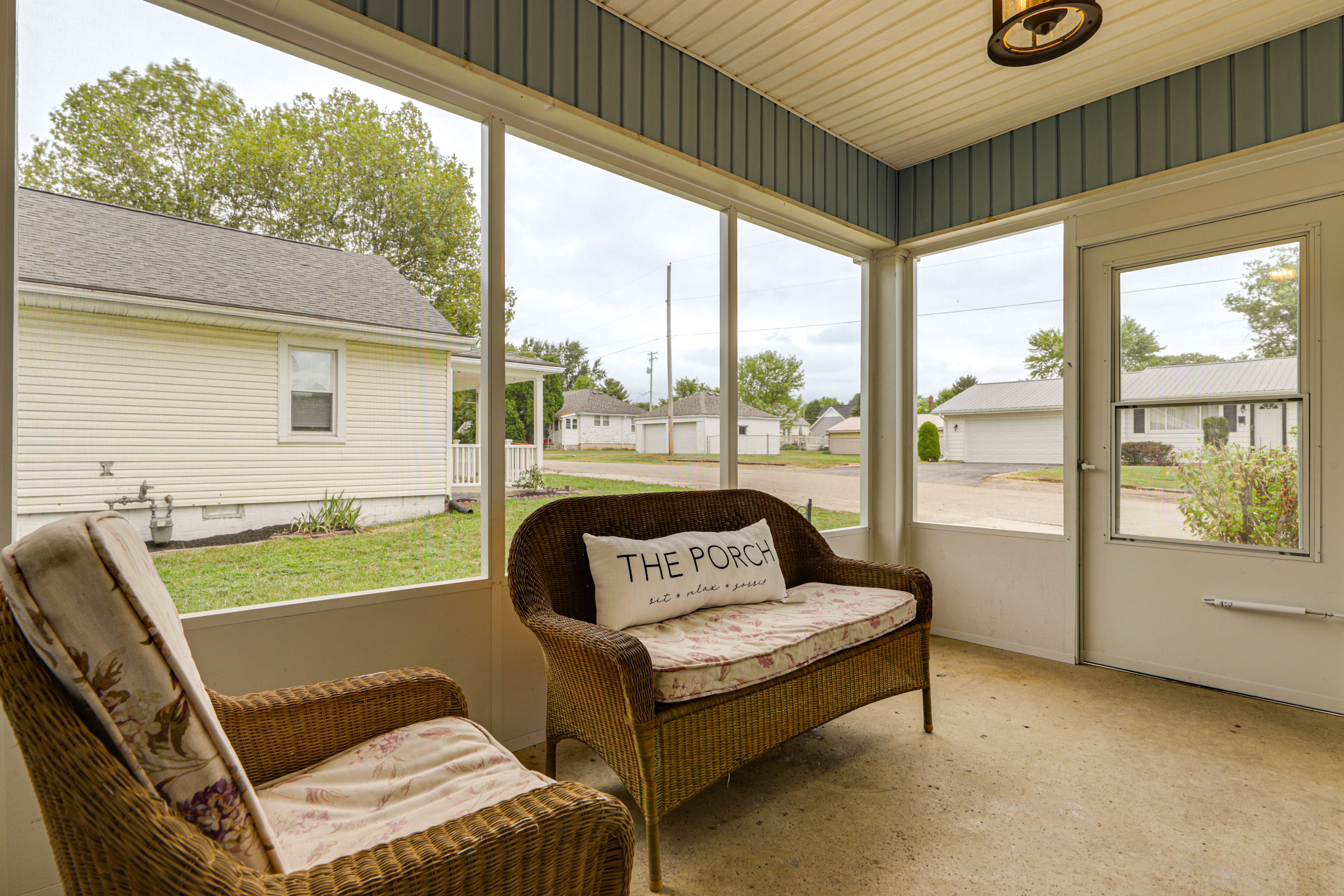 Screened Front Porch
