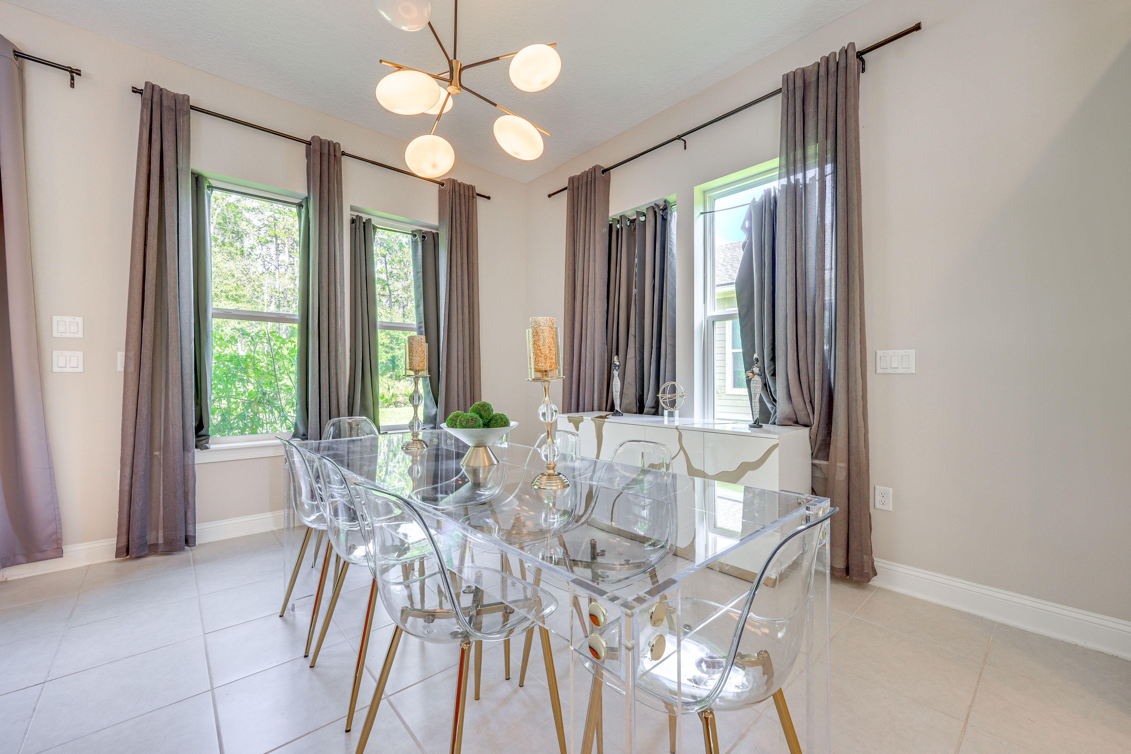 Dining Table | 1st Floor