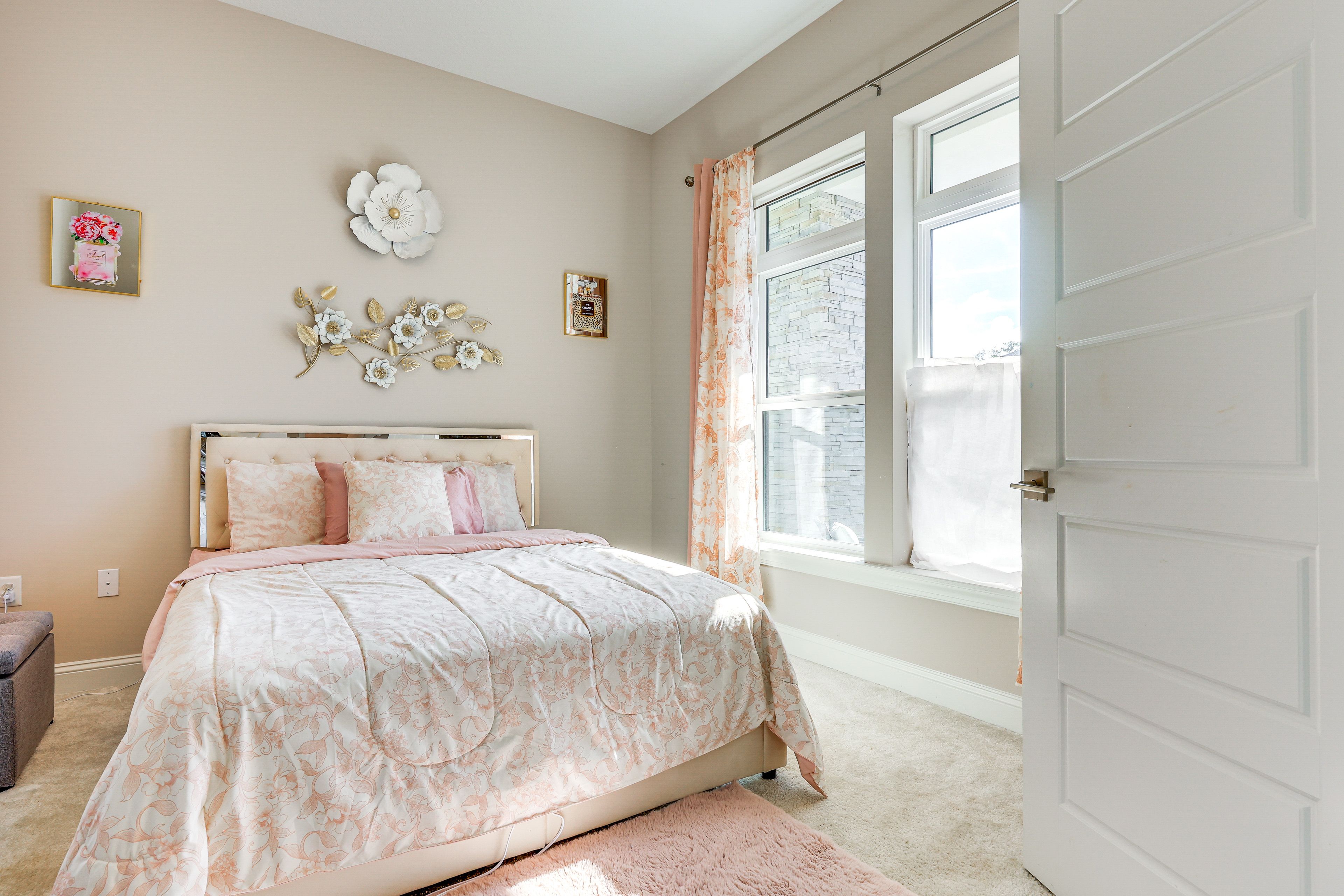Bedroom | Full Bed | 1st Floor