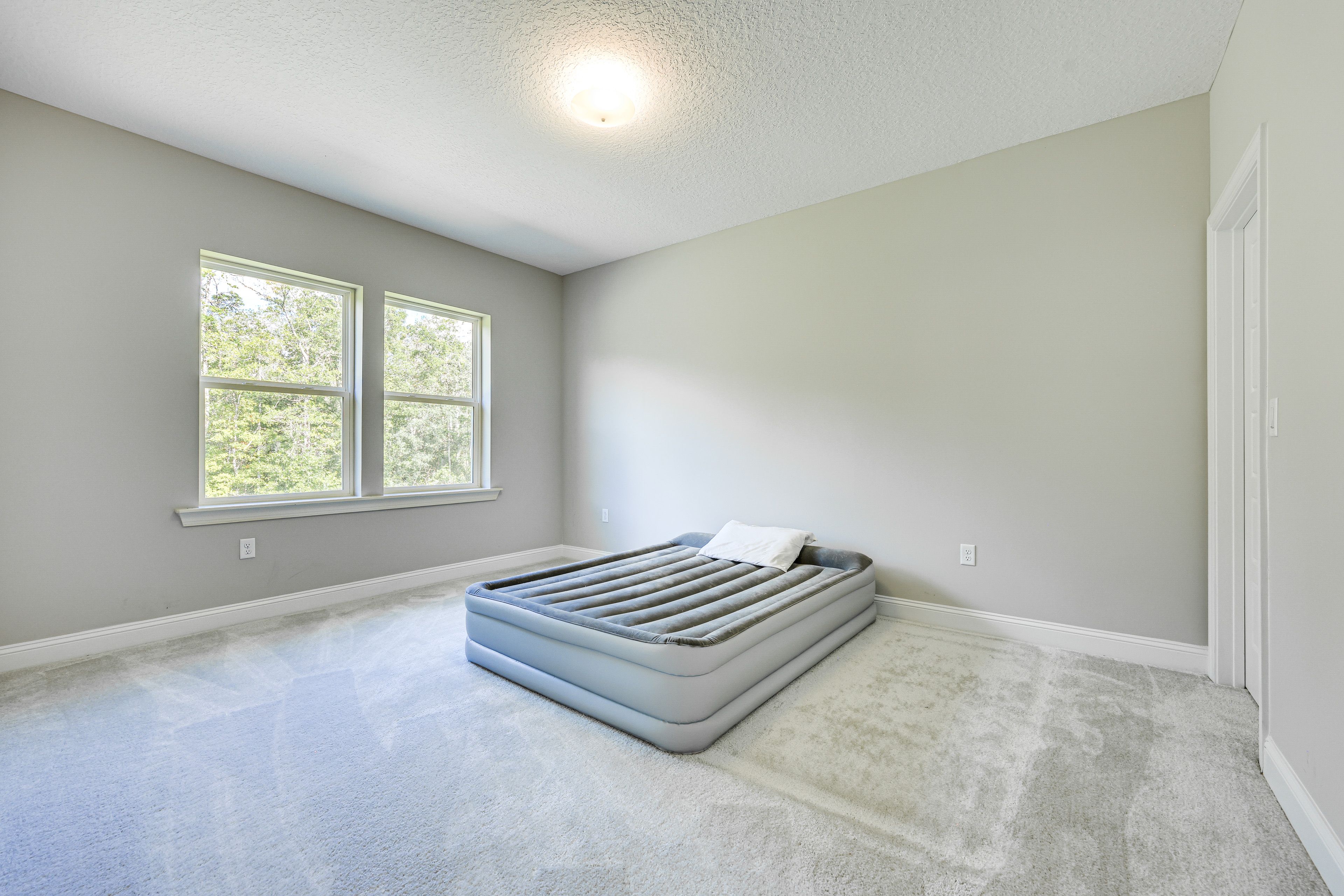 Bonus Room 1 | Queen Air Mattress | 2nd Floor