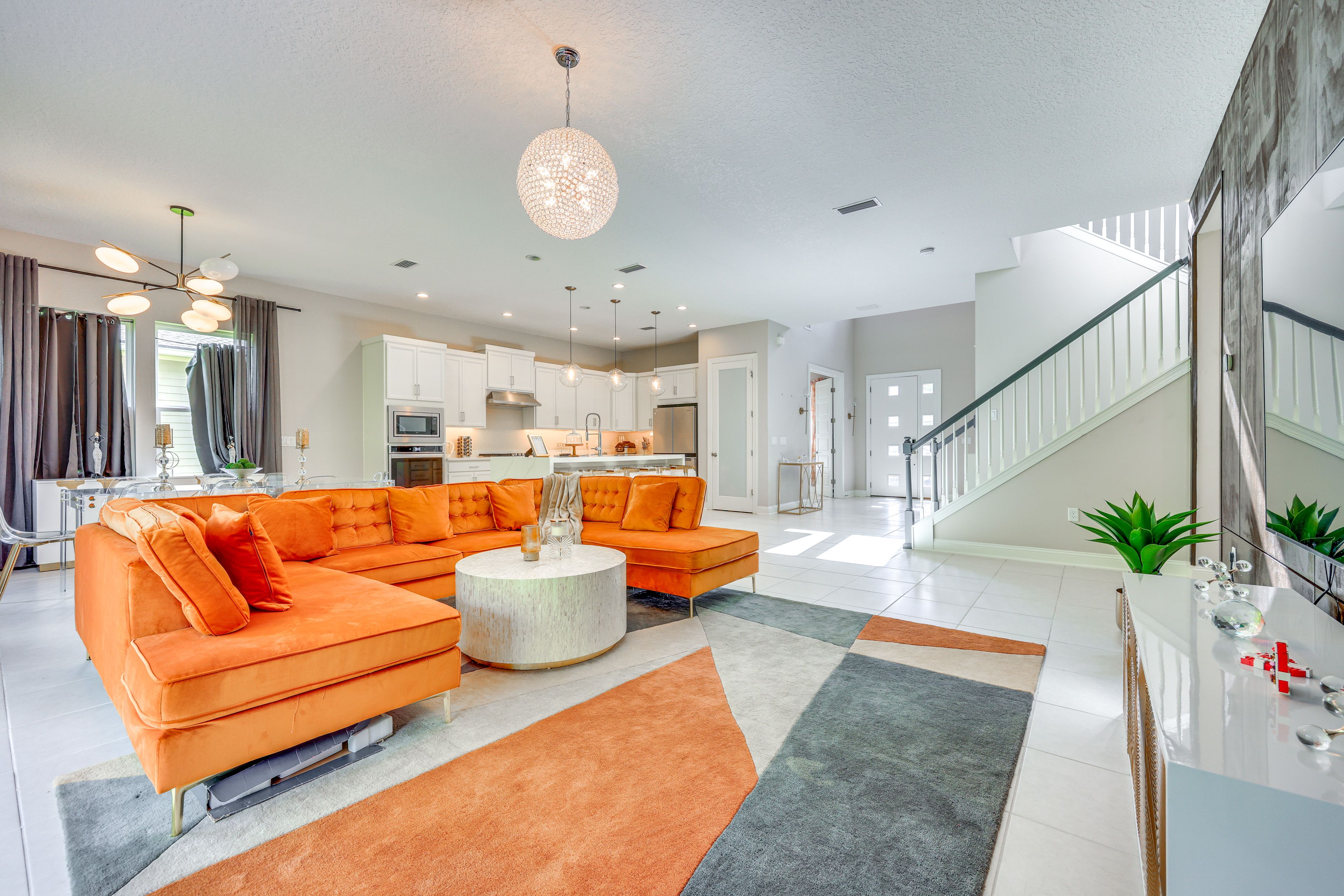 Jacksonville Vacation Rental | 1BR | 2.5BA | Stairs Required | 3,164 Sq Ft