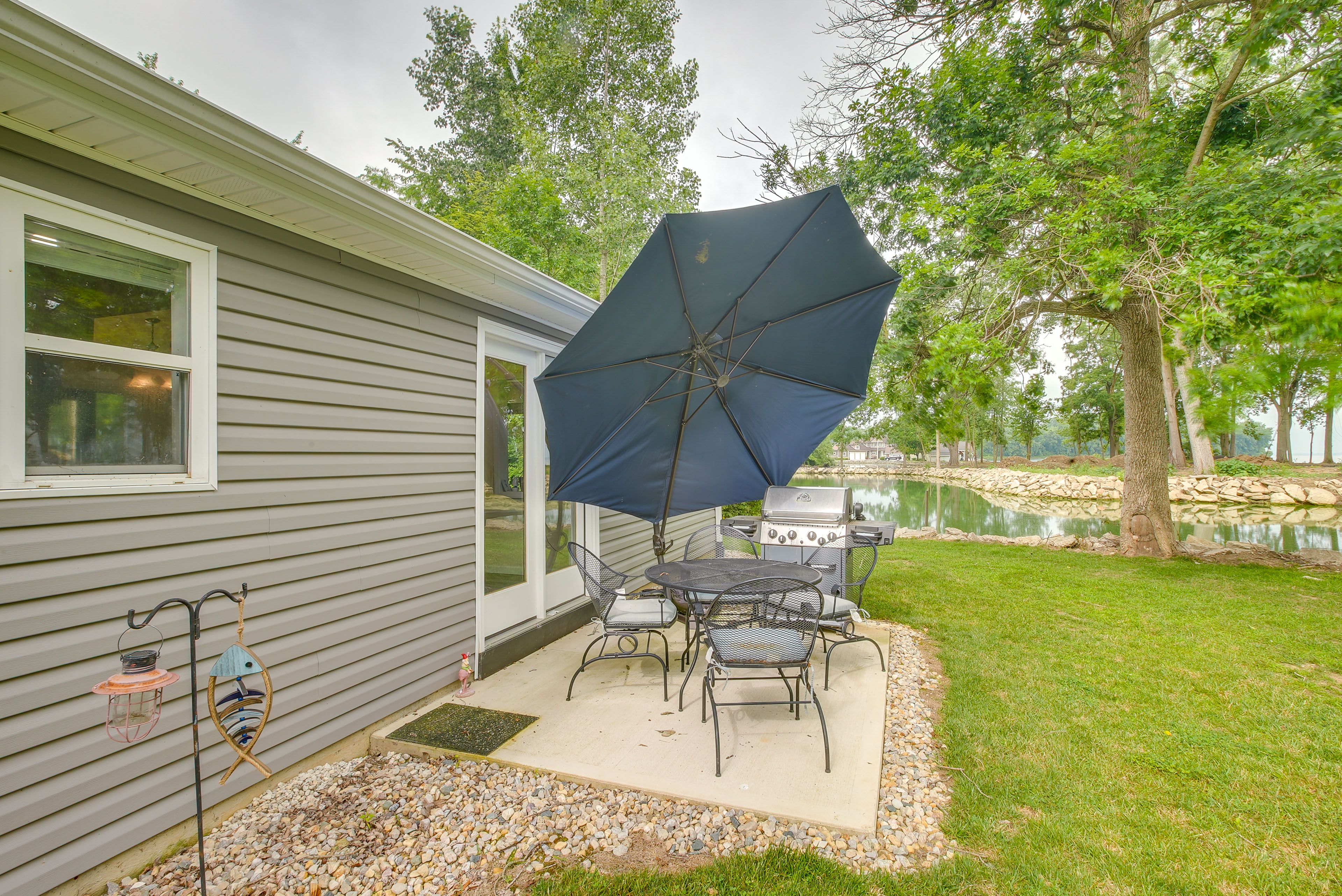 St Marys Vacation Rental | 1BR | 1BA | 800 Sq Ft | Stairs Required