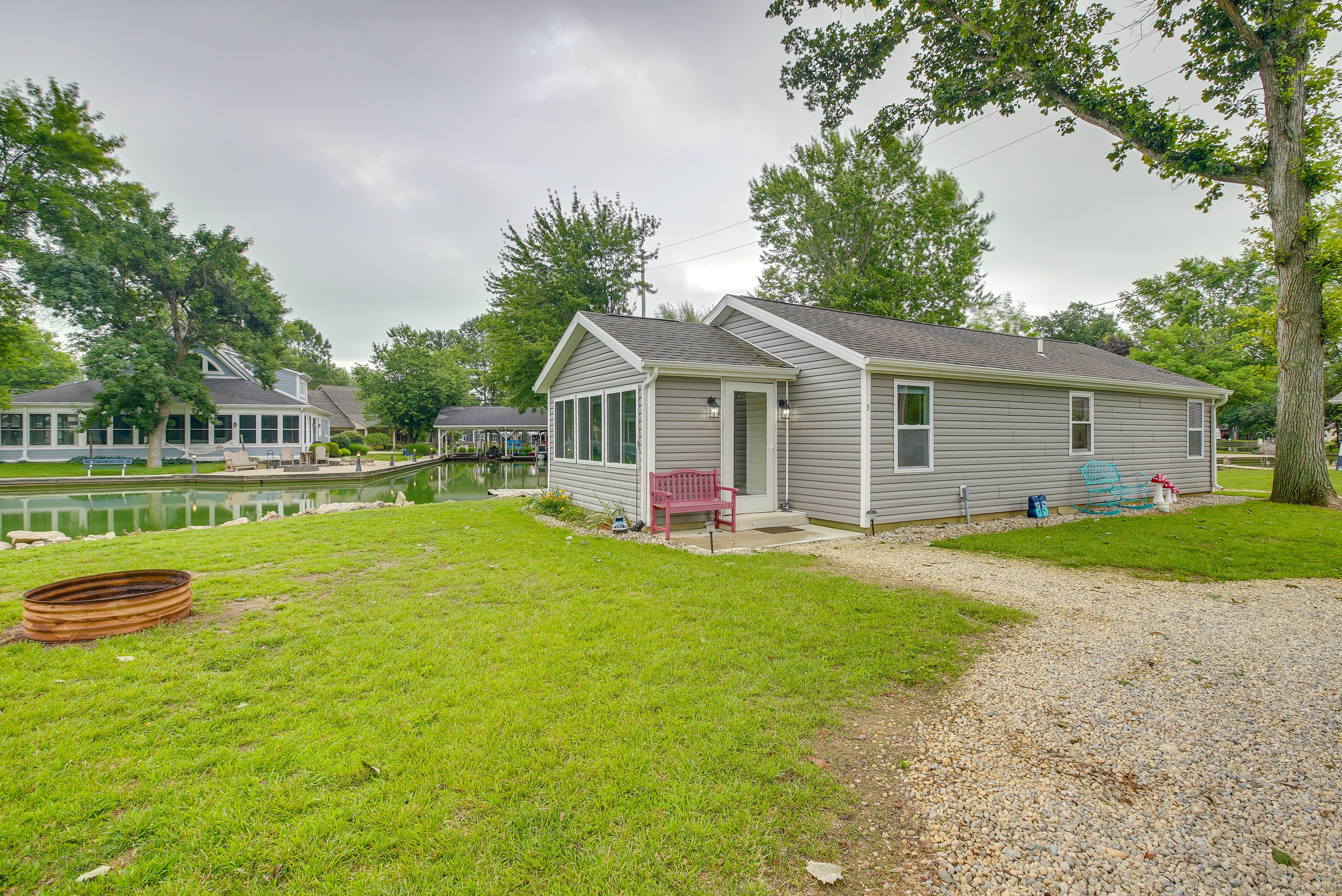Private Dock | Gas Grill | Fire Pit | Single-Story Cabin