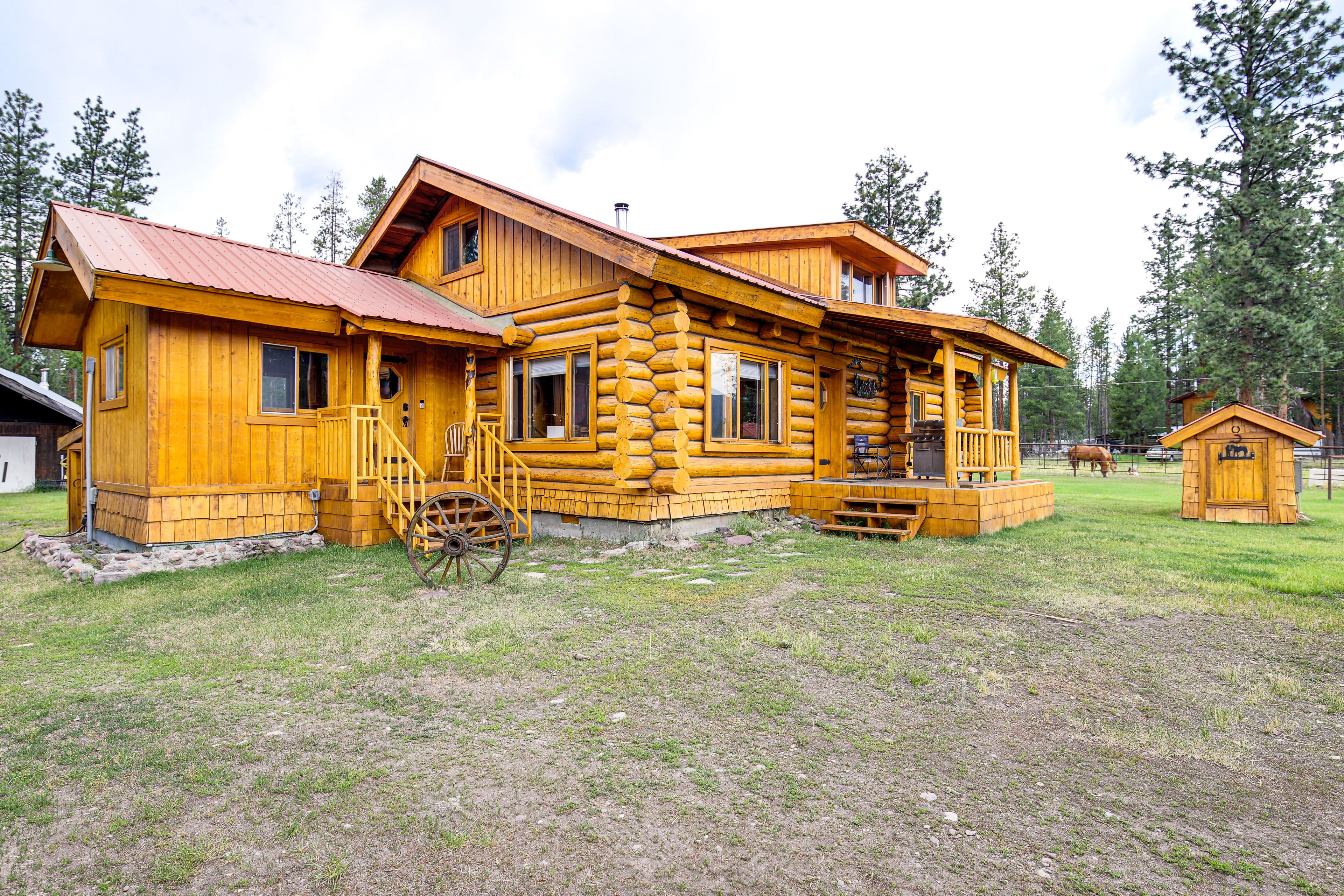 Cabin Exterior | Horses On-Site