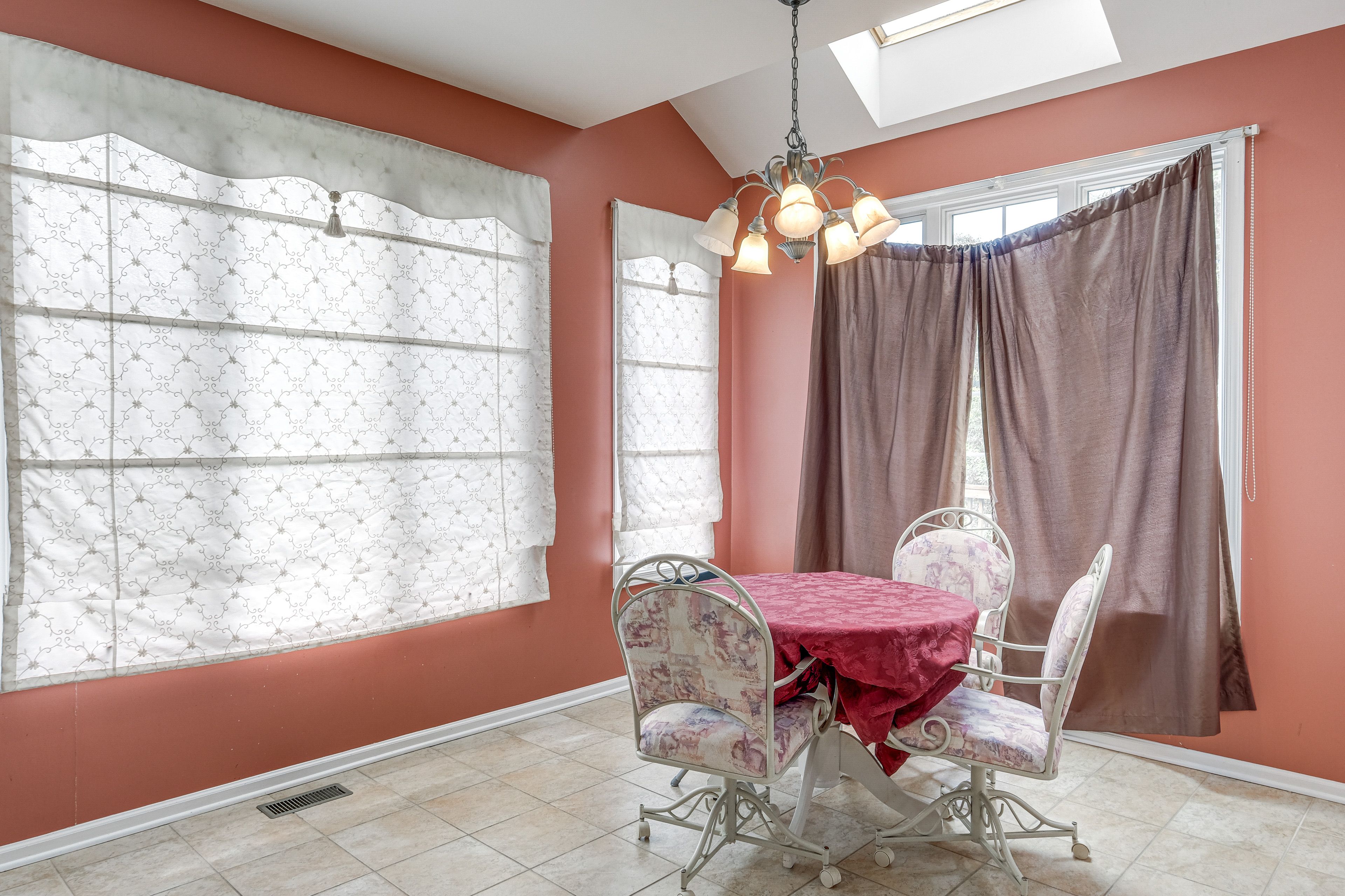 Dining Area | 1st Floor